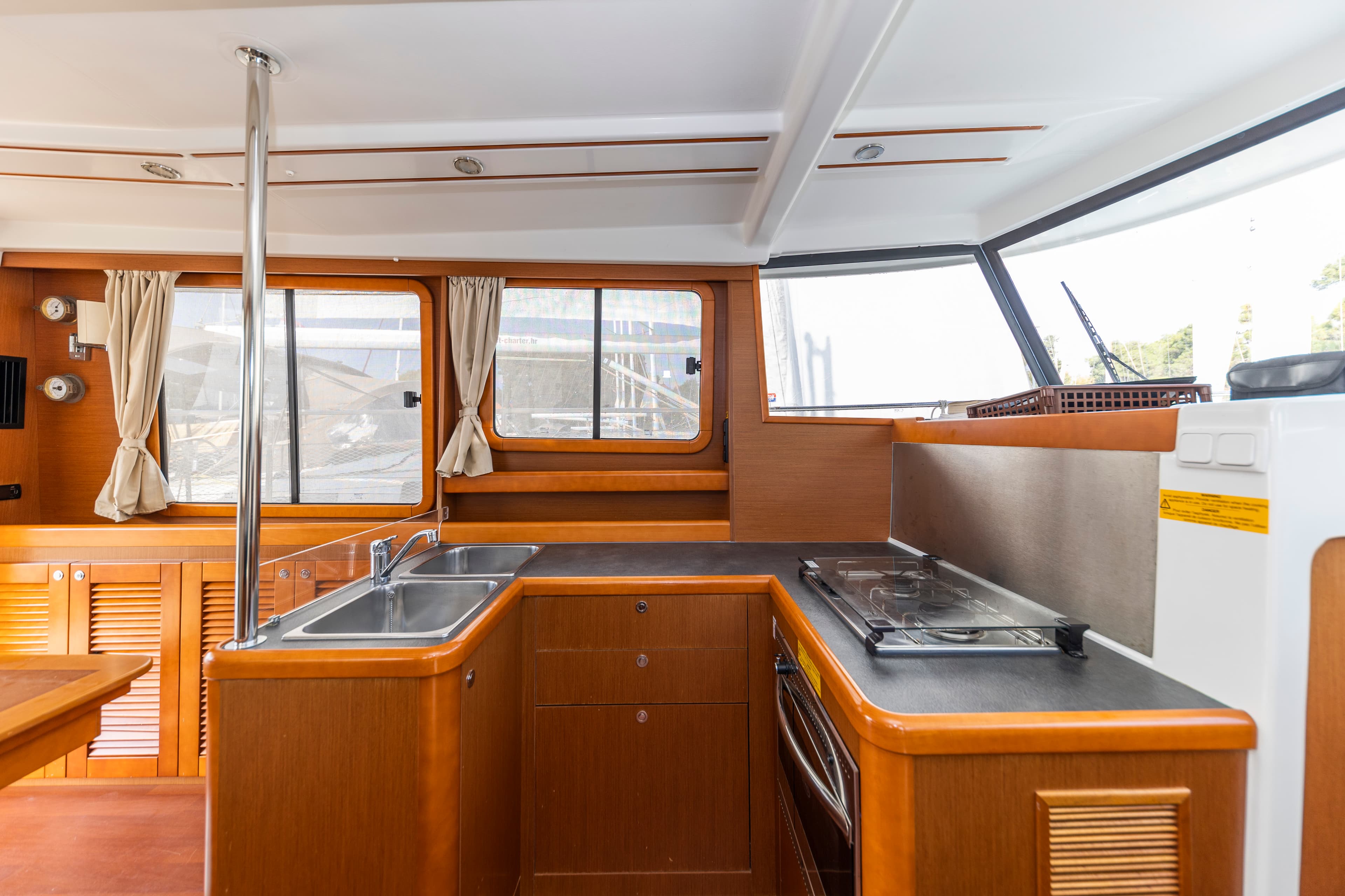 Swift Trawler 34 Fly - photo 14