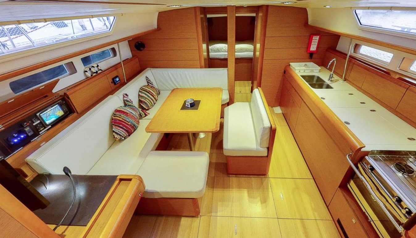 Sun Odyssey 469 - photo 9