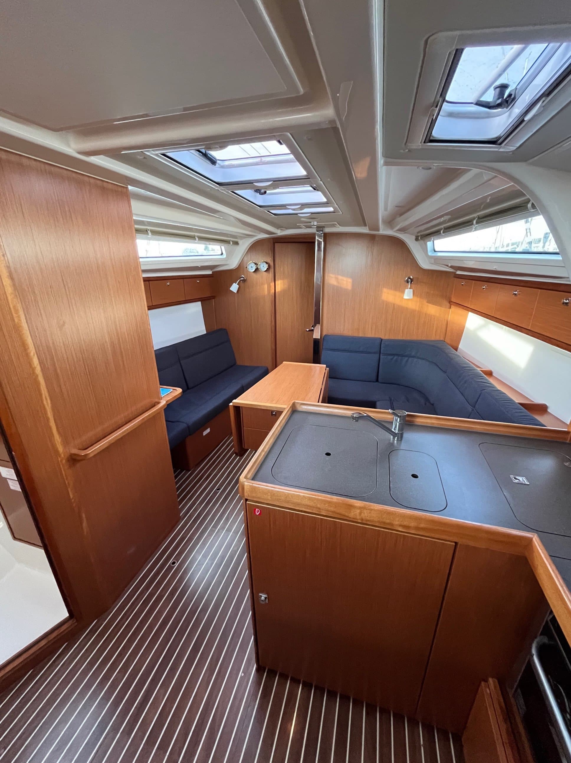 Bavaria Cruiser 37 - photo 9