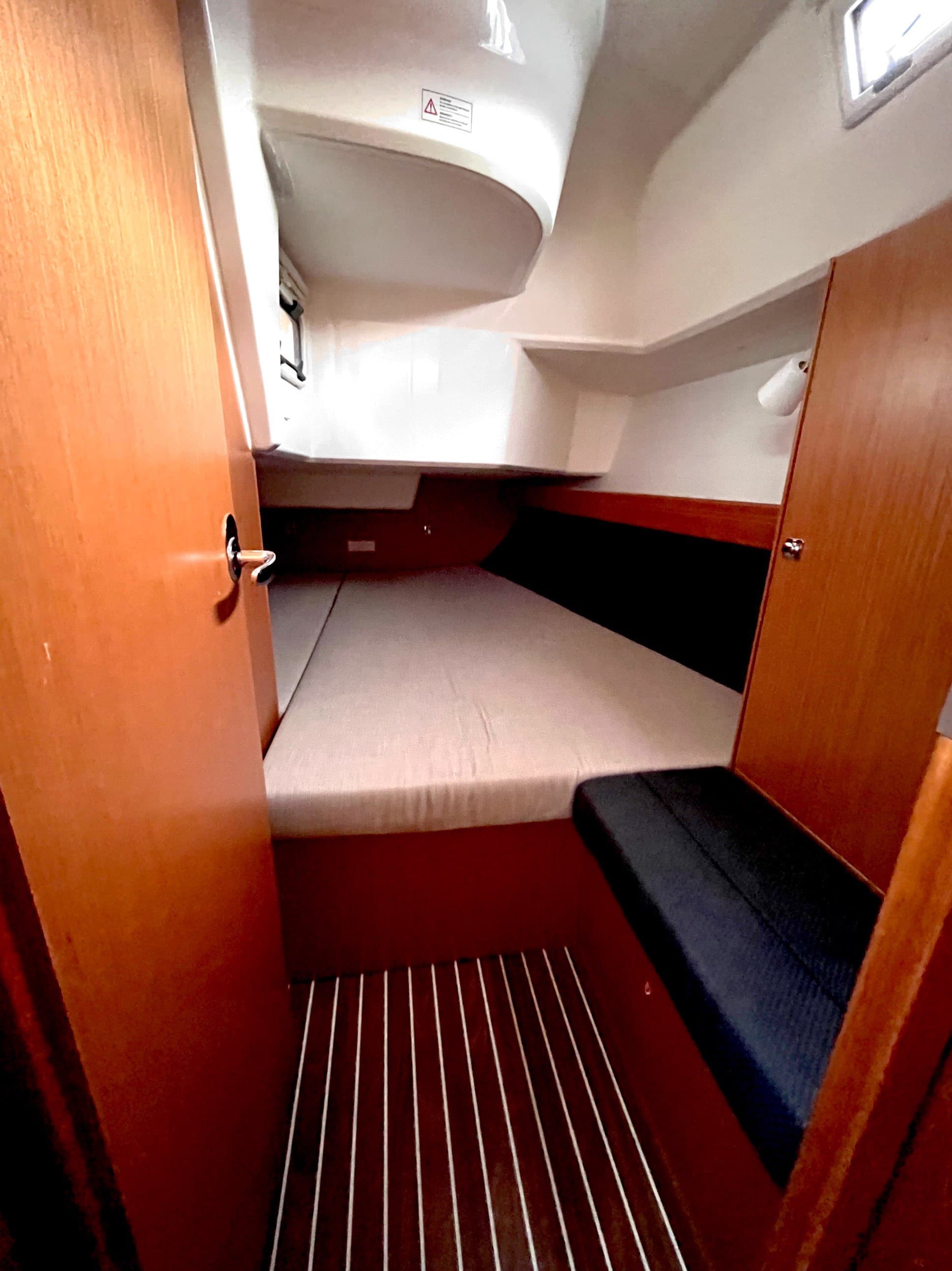 Bavaria Cruiser 37 - photo 20