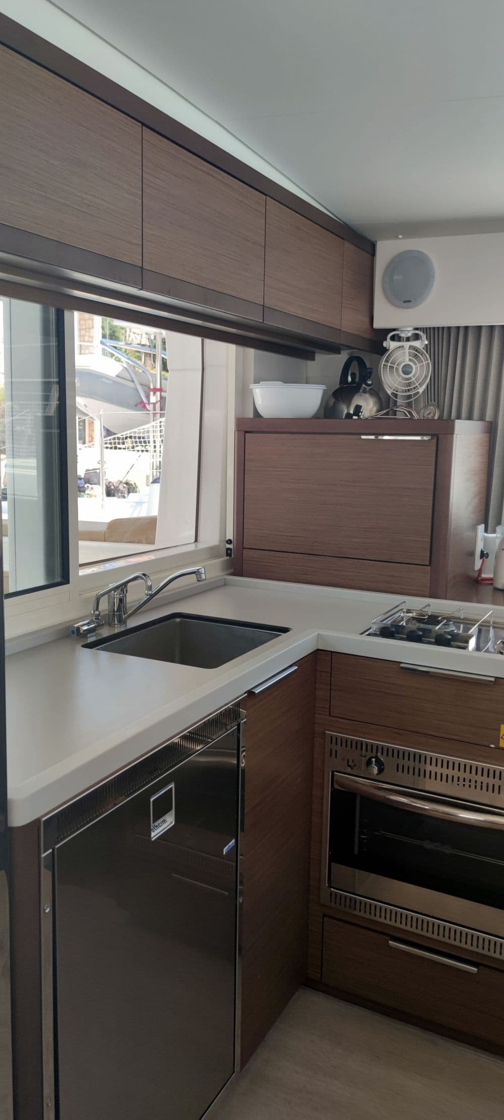 Lagoon 40 - photo 46