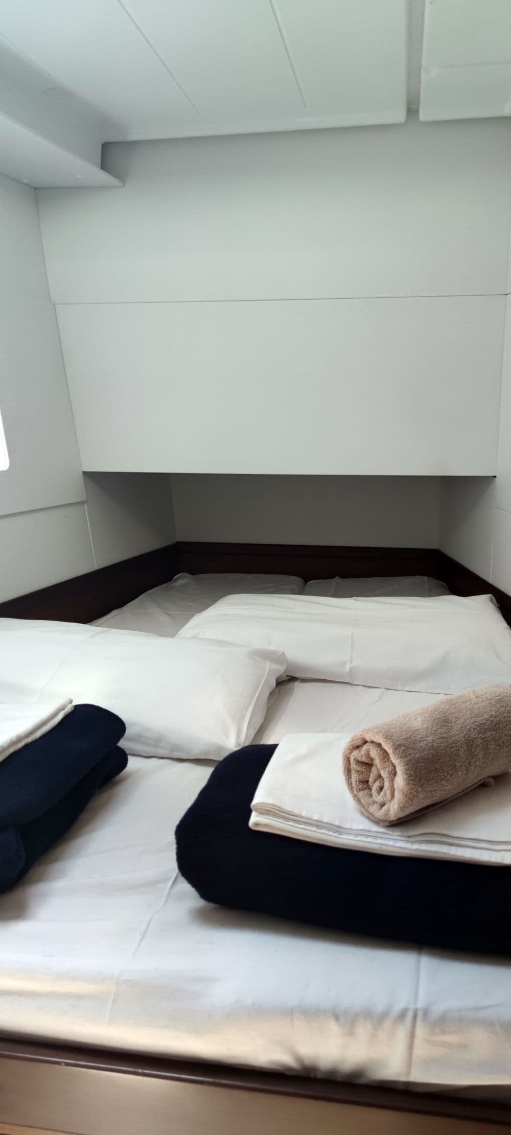 Lagoon 40 - photo 26