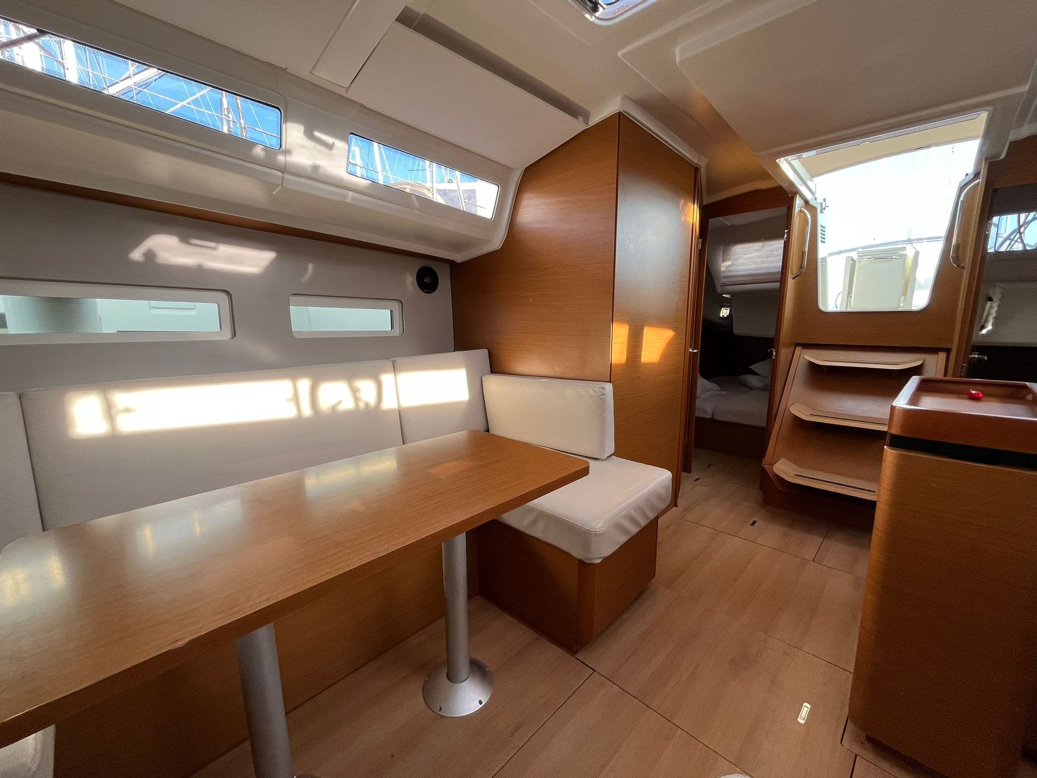 Sun Odyssey 410 - photo 12
