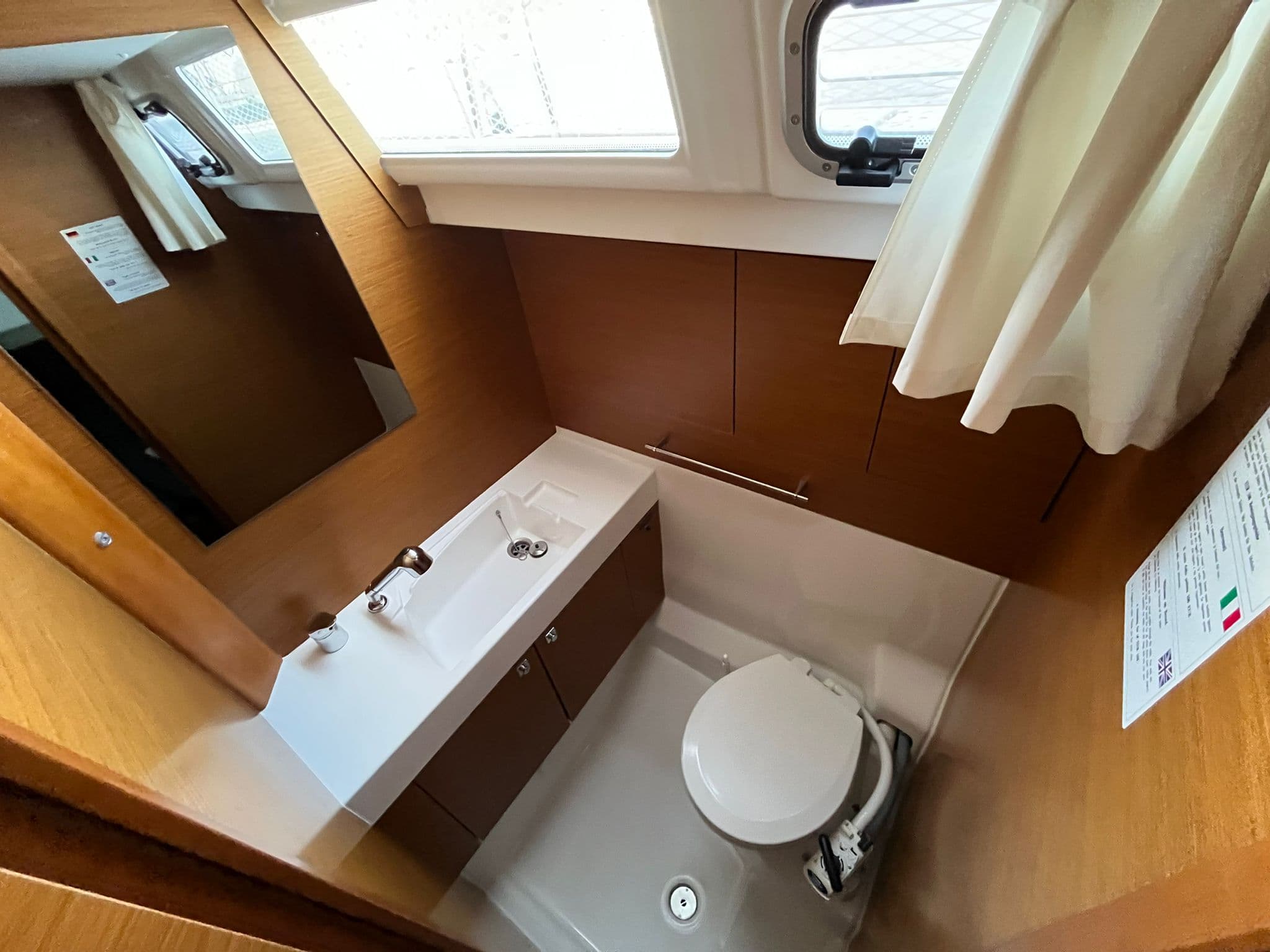 Sun Odyssey 479 - photo 4