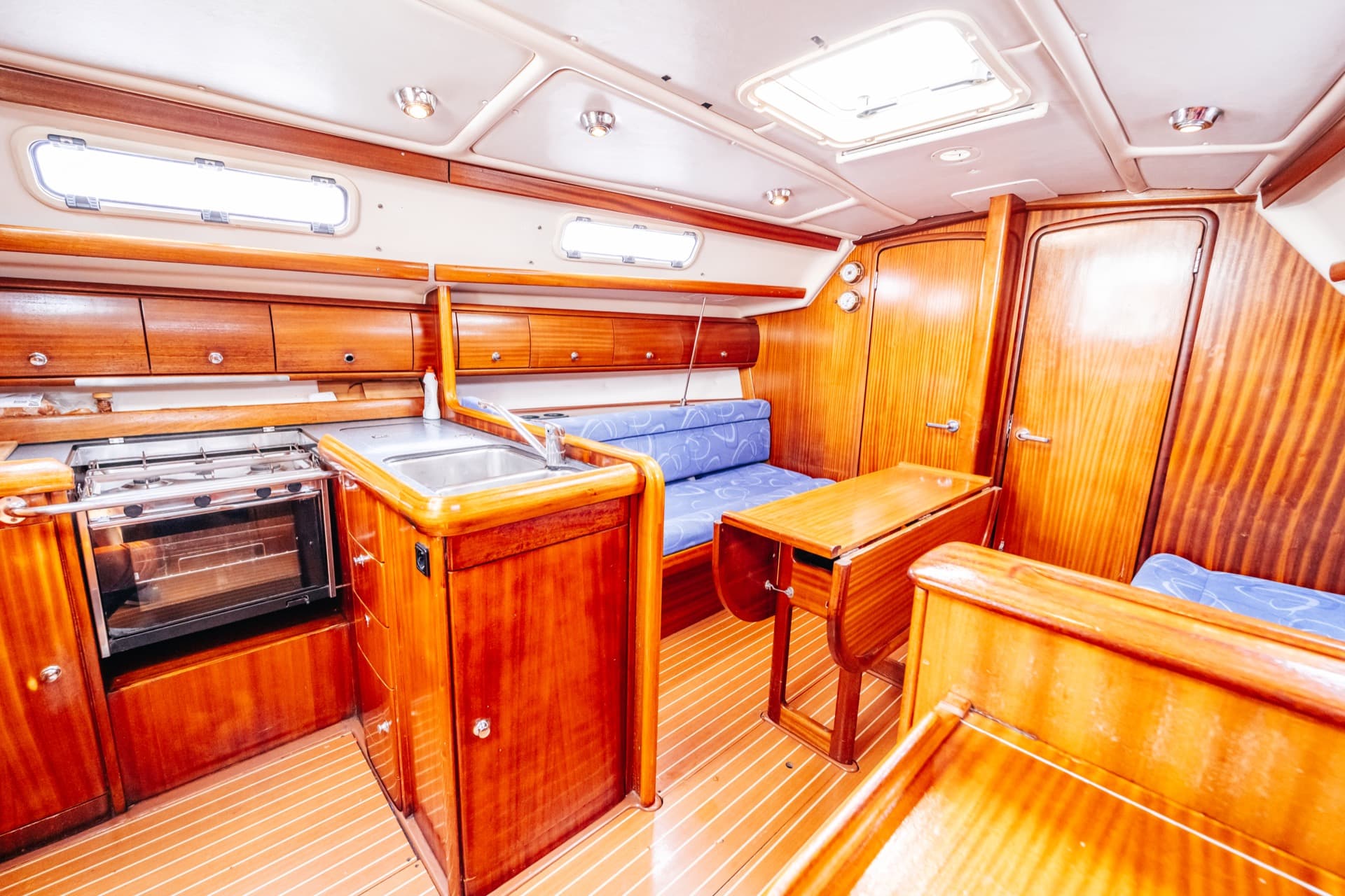 Bavaria 36 Cruiser - photo 17