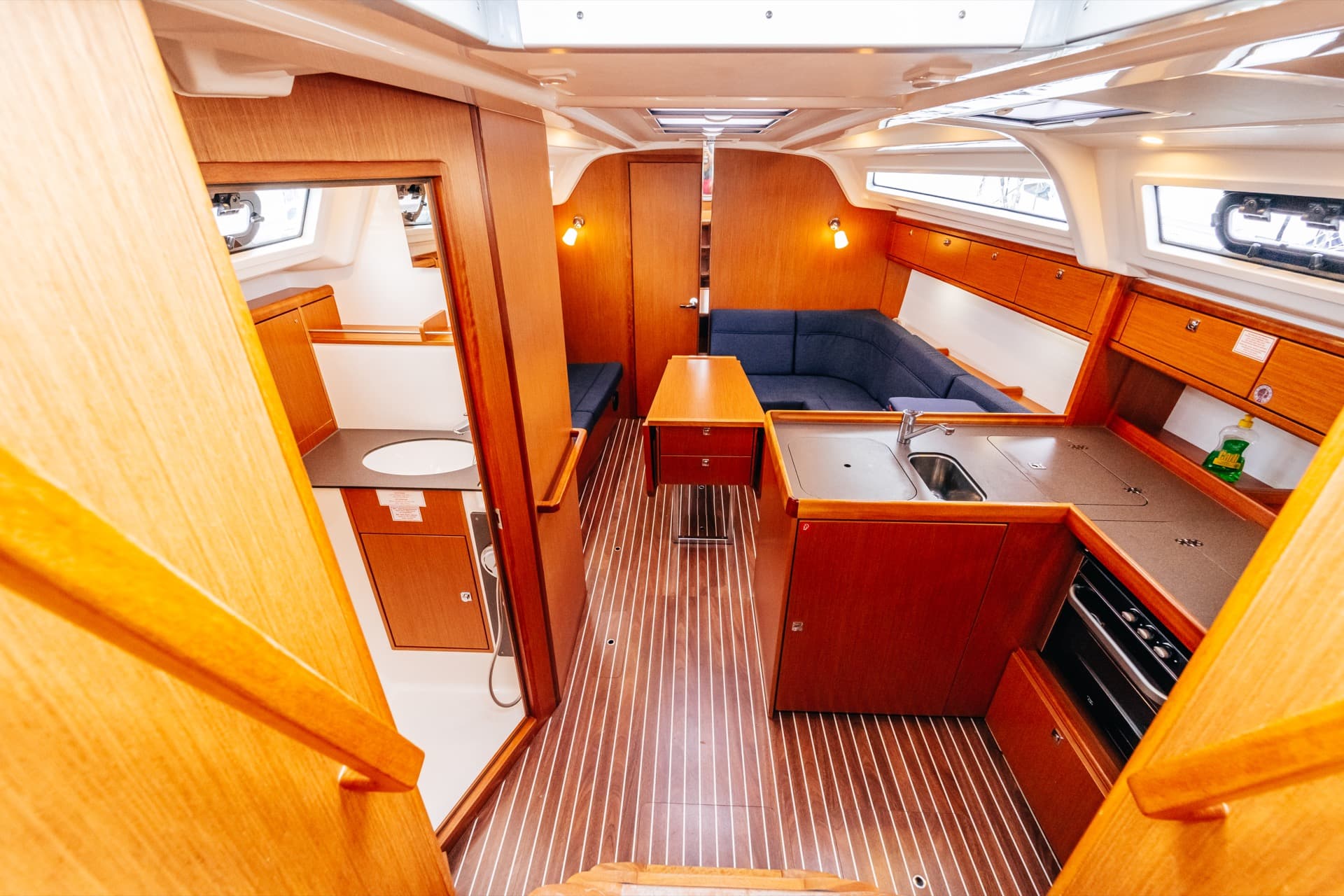 Bavaria Cruiser 37 - photo 24