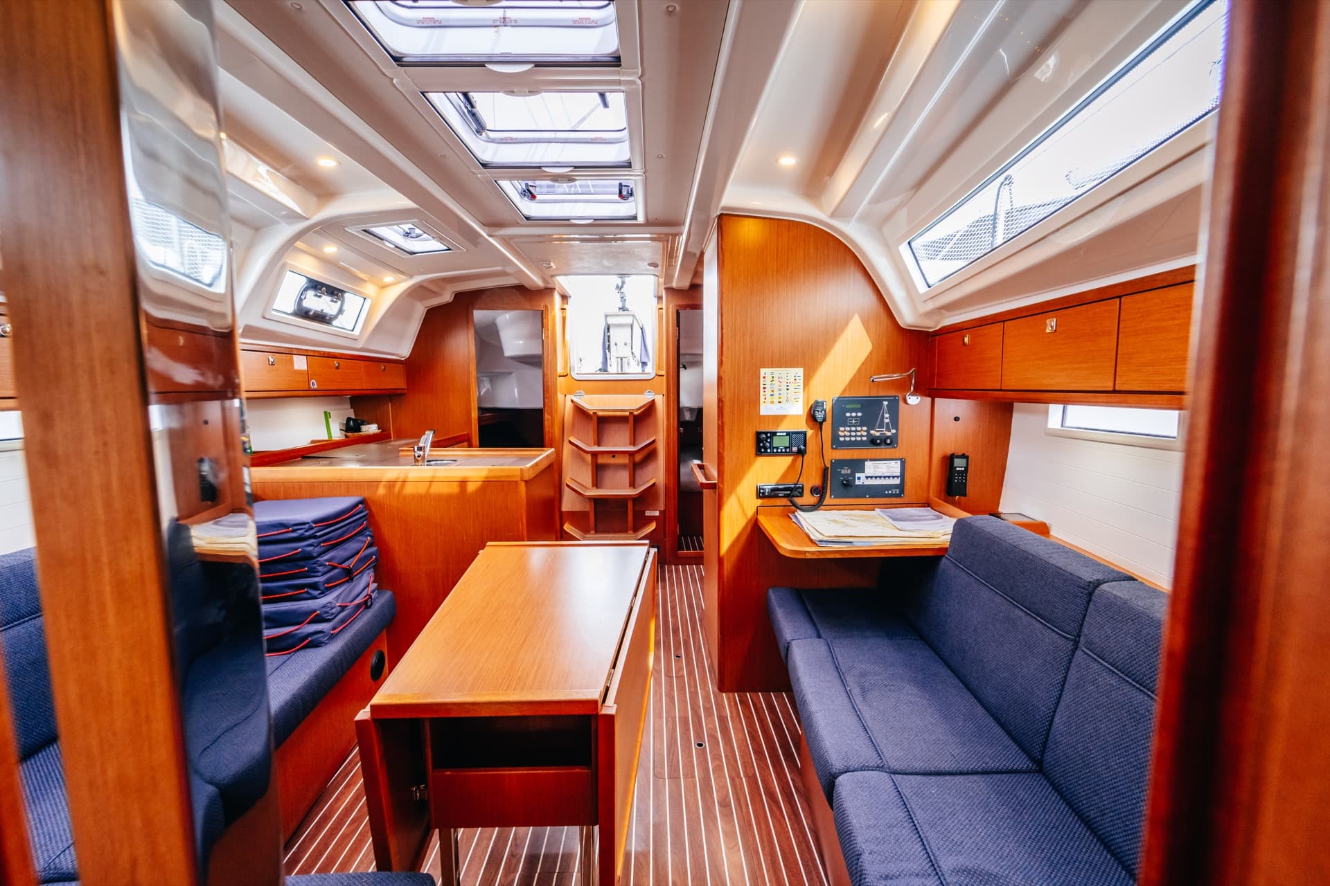 Bavaria Cruiser 37 - photo 23