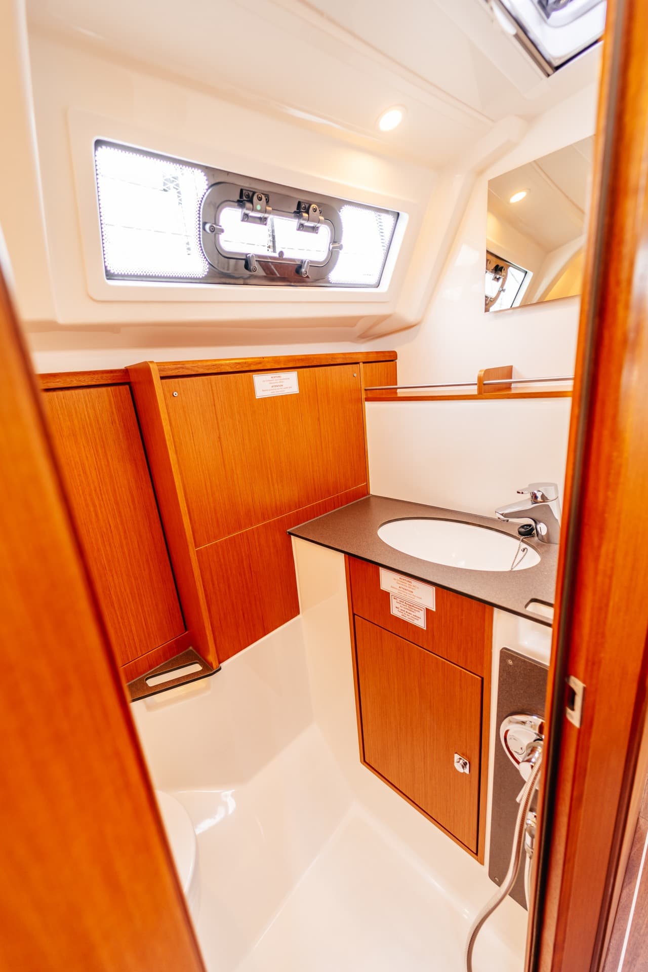Bavaria Cruiser 37 - photo 12