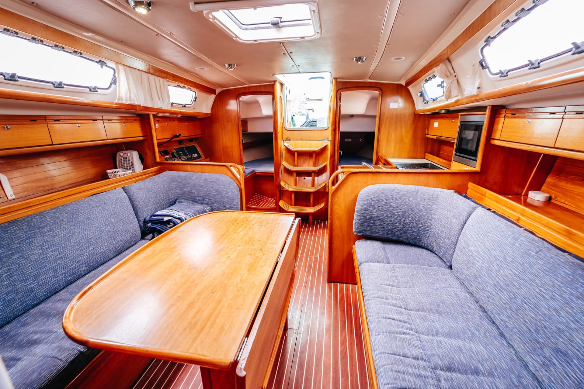 Bavaria 38 Cruiser - photo 6