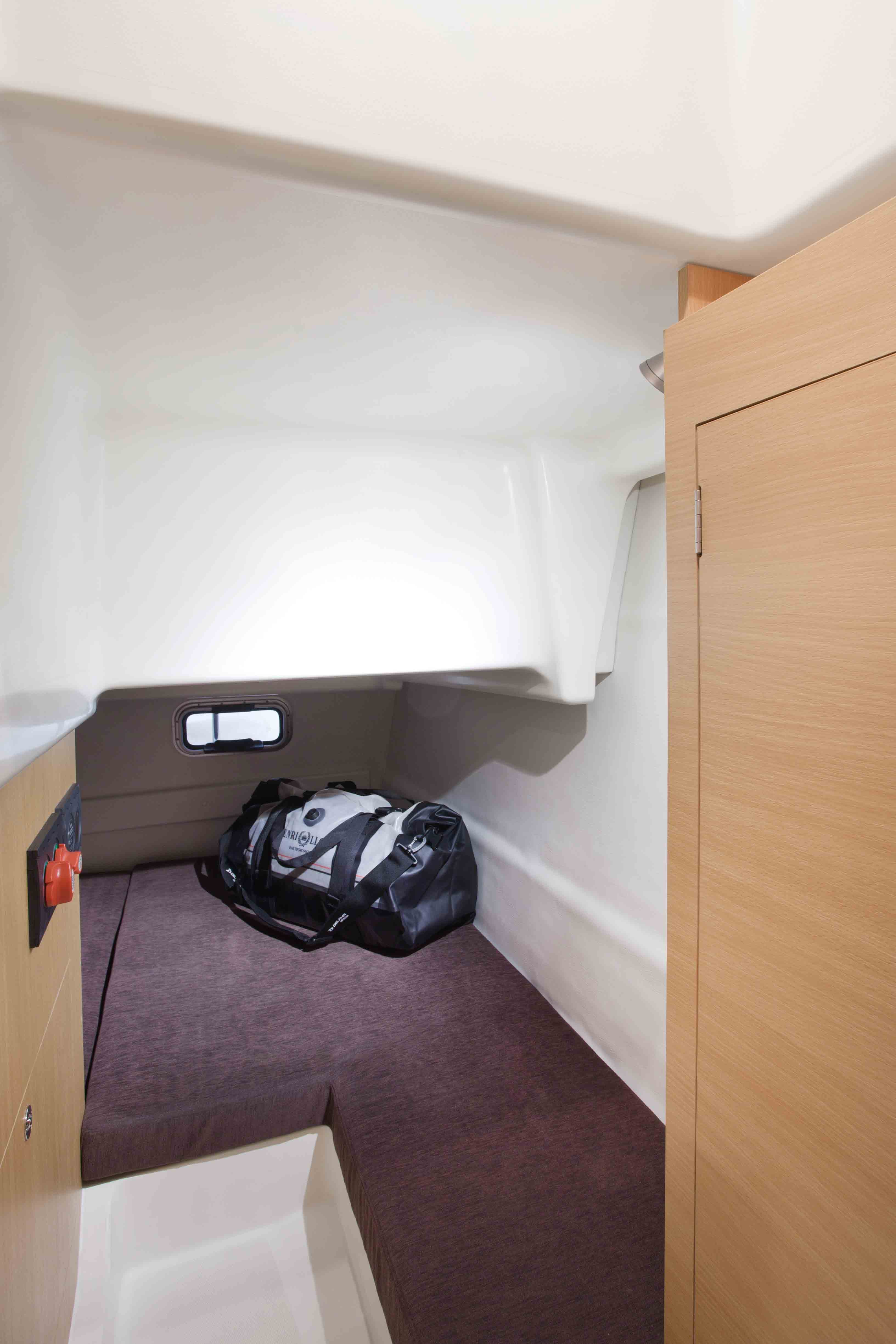 Delphia Escape 800 - photo 9