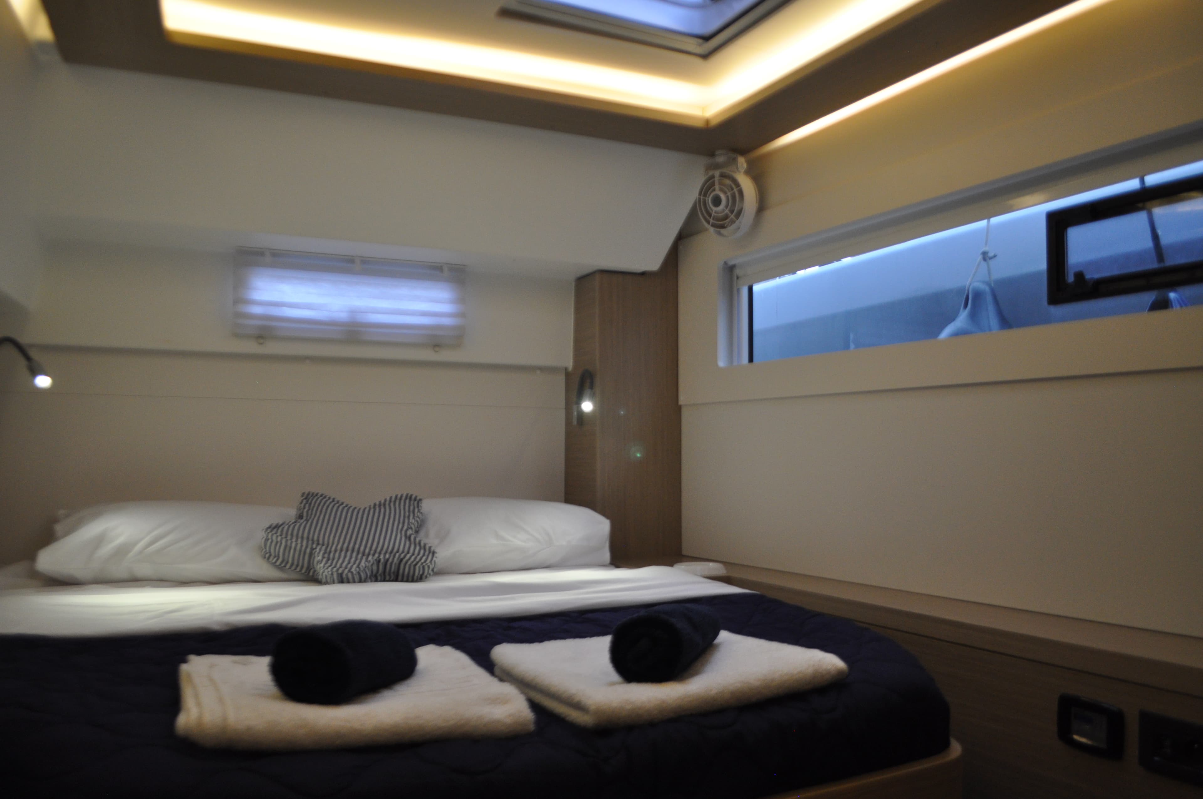 Lagoon 46  - photo 17