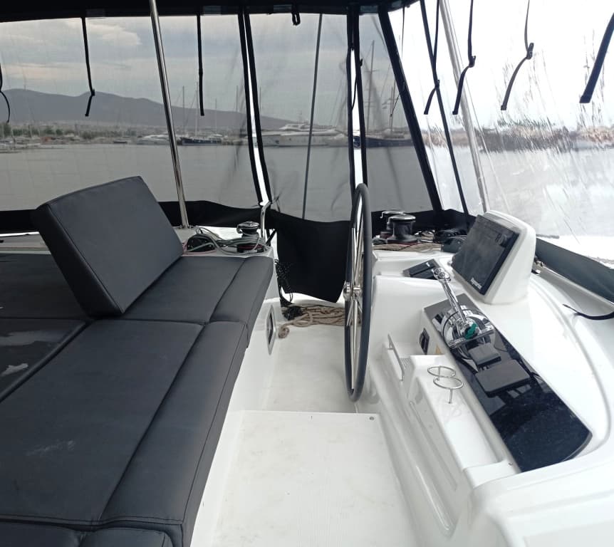 Lagoon 46  - photo 10