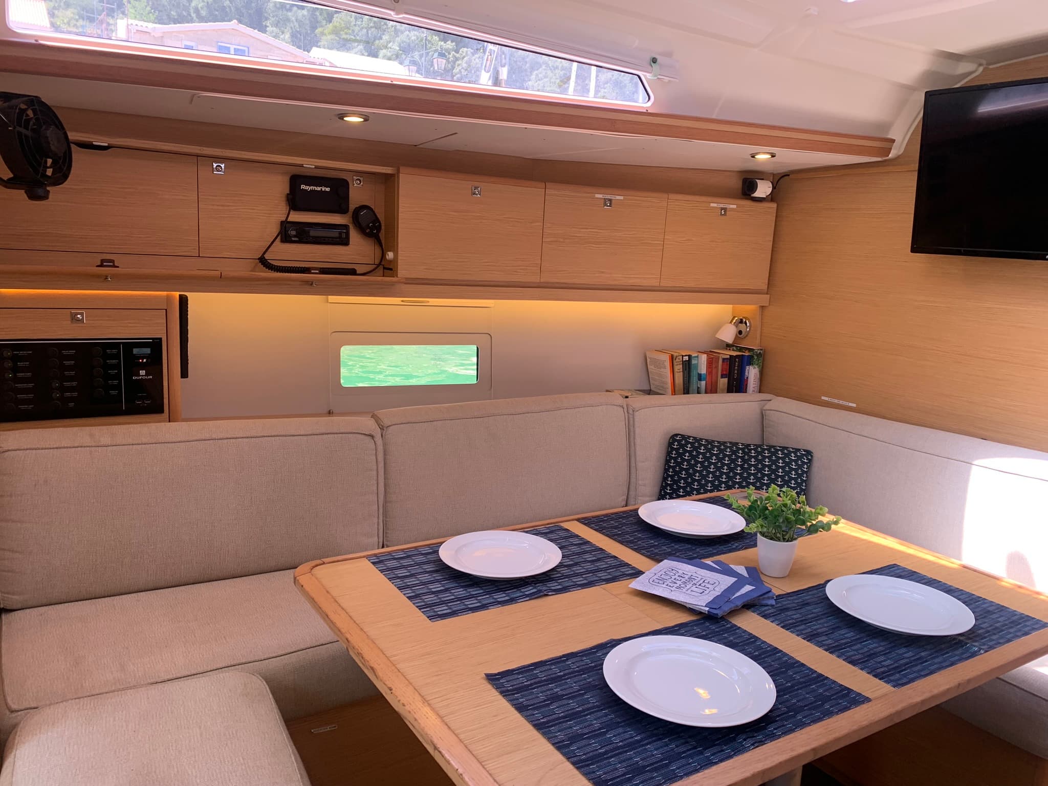 Dufour 430 - photo 6