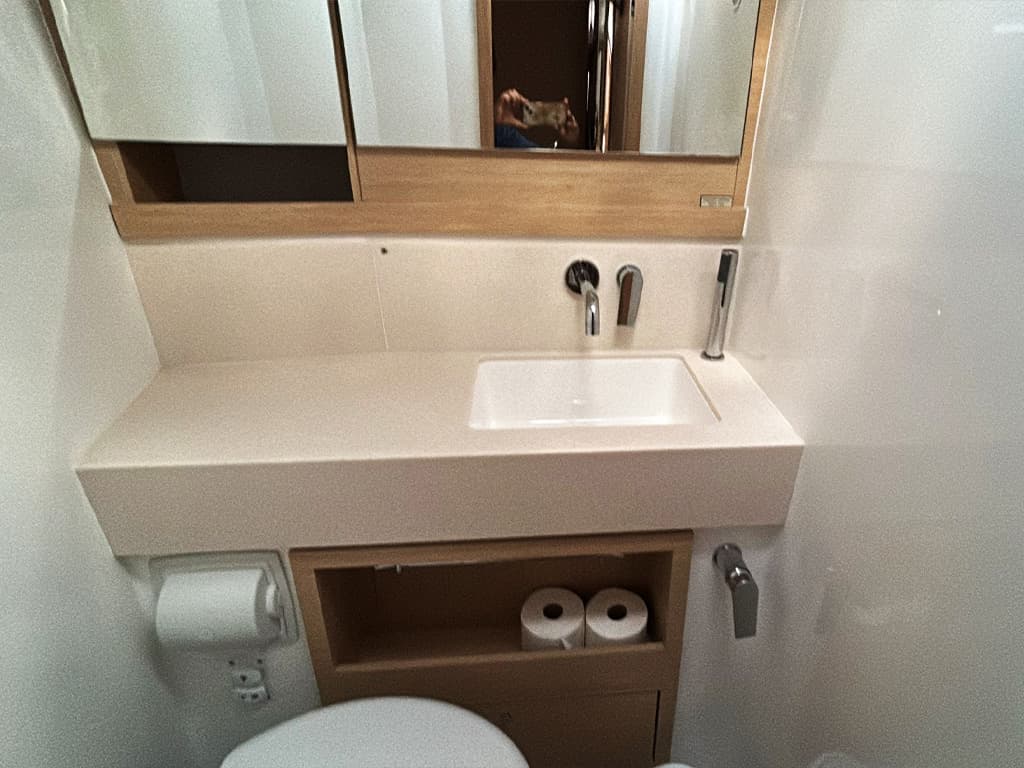 Dufour 470 - photo 10