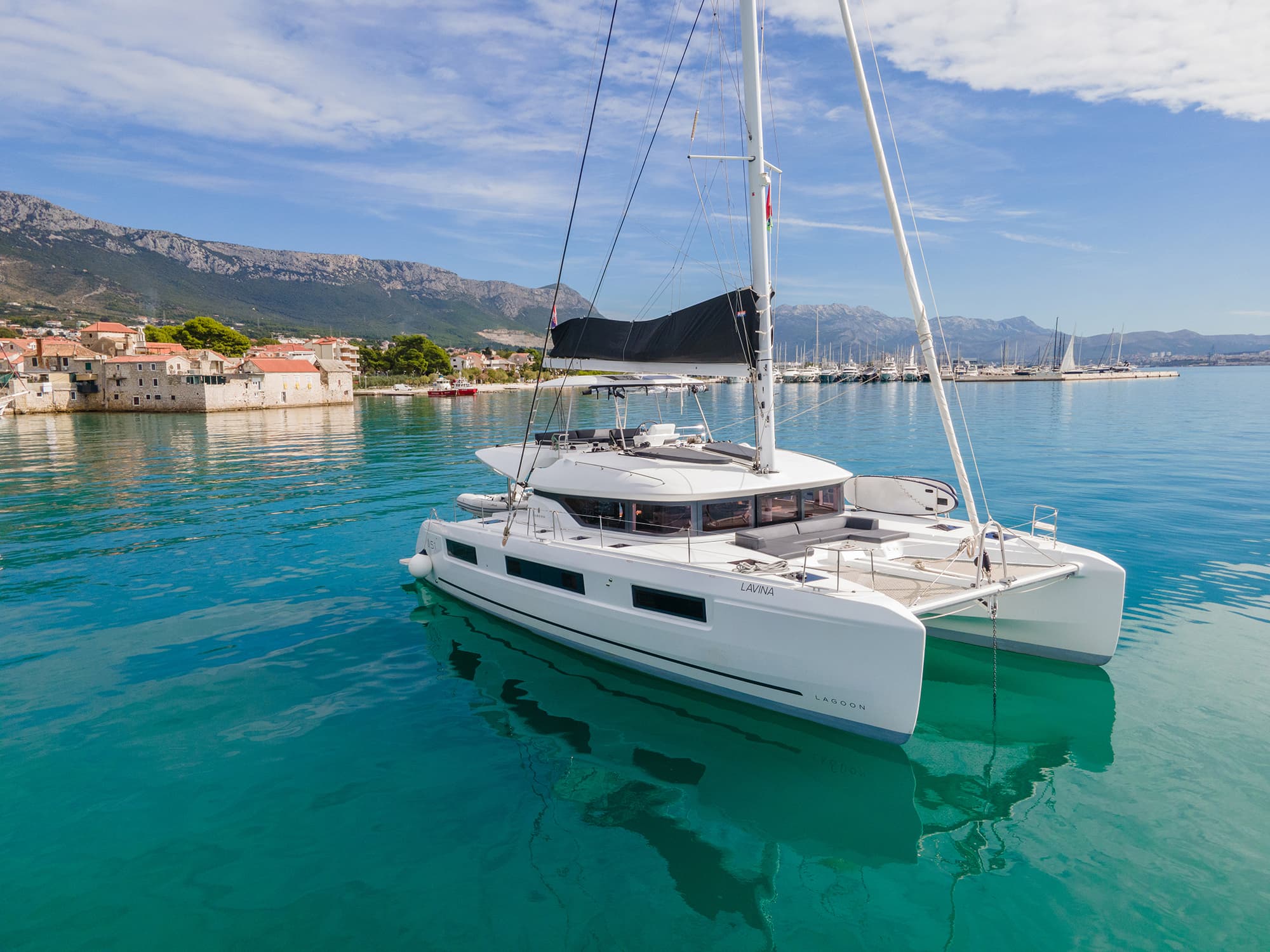 Lagoon 51 - photo 16