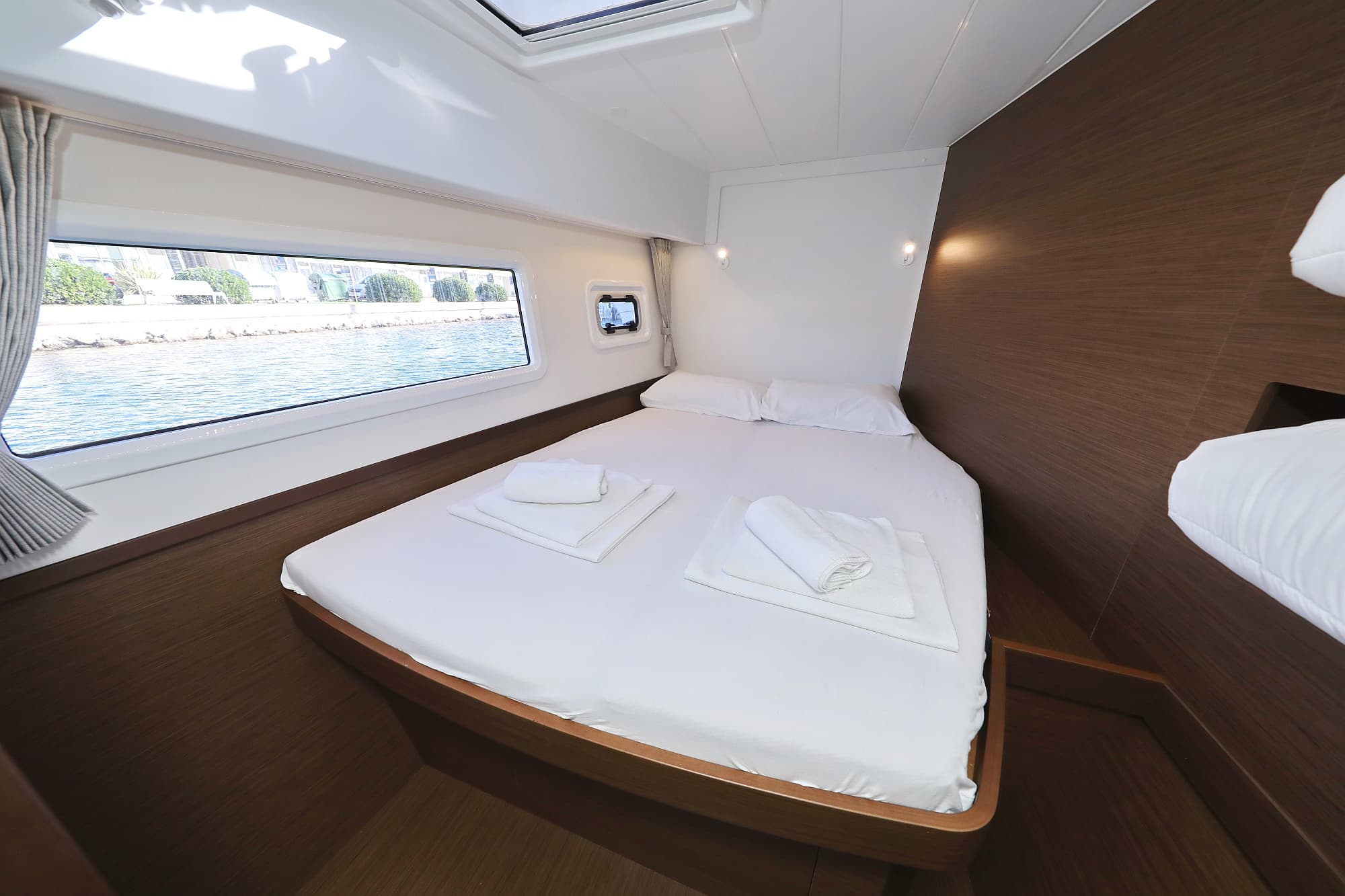 Lagoon 42 - photo 38