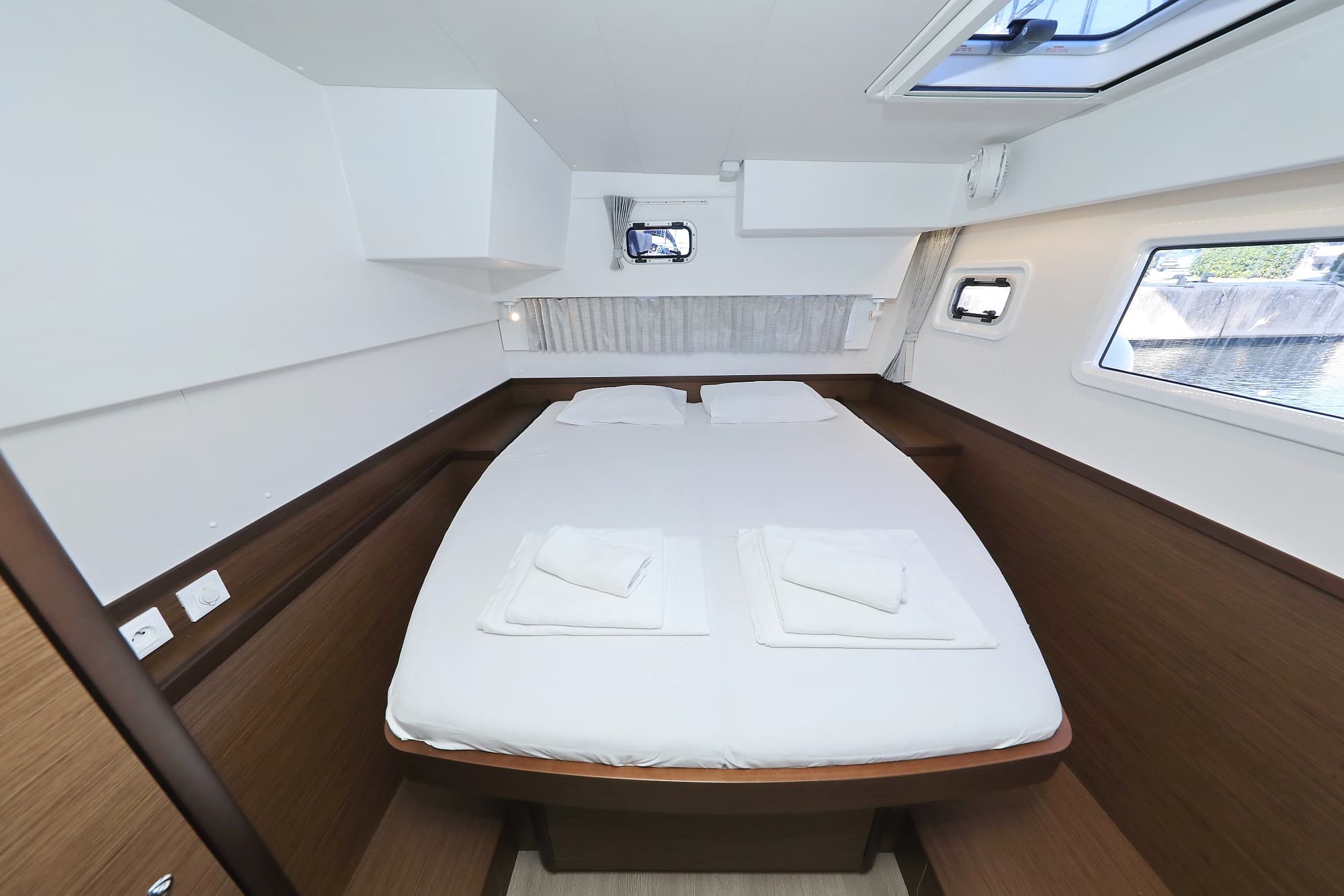 Lagoon 42 - photo 80