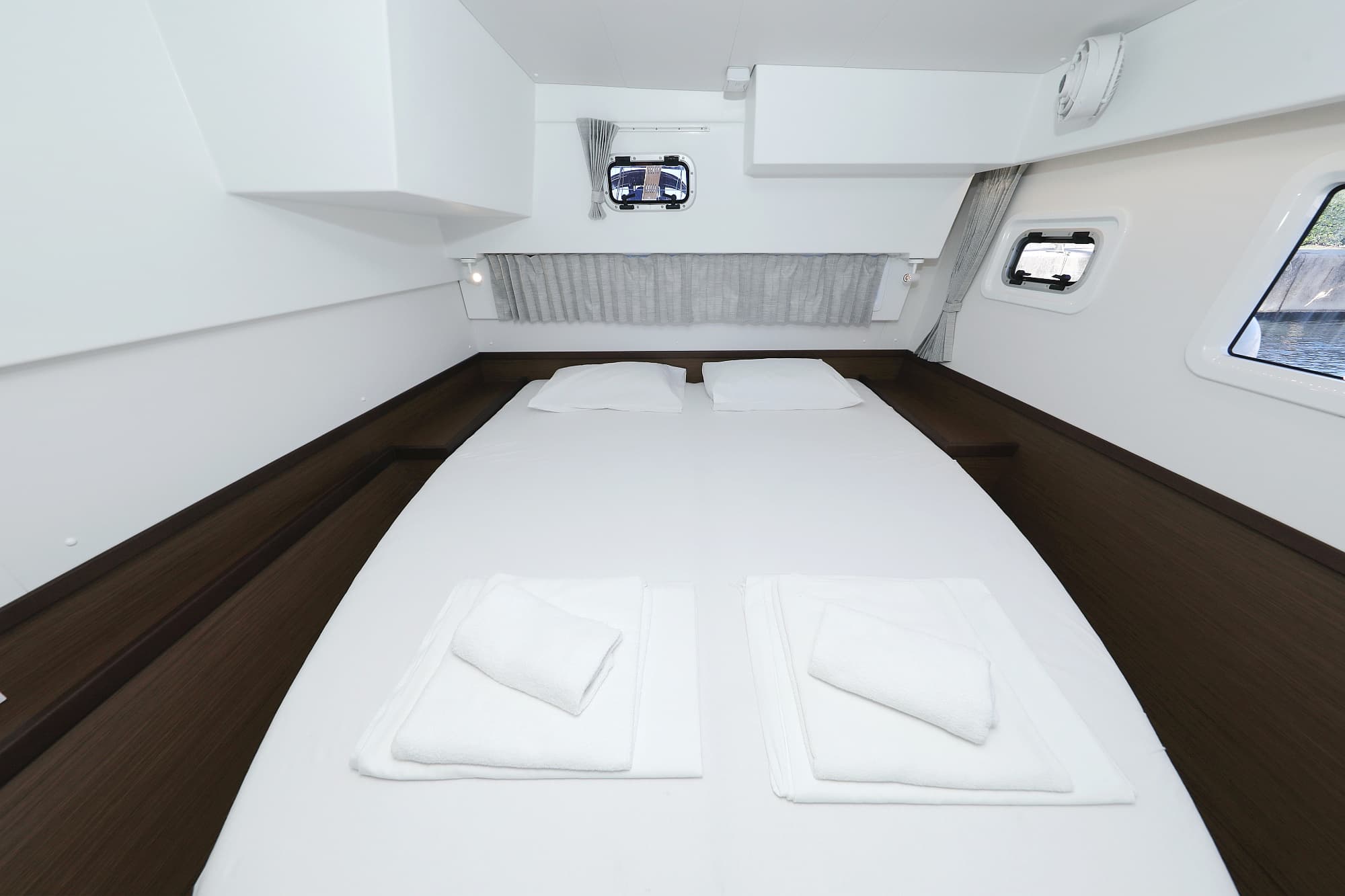 Lagoon 42 - photo 32