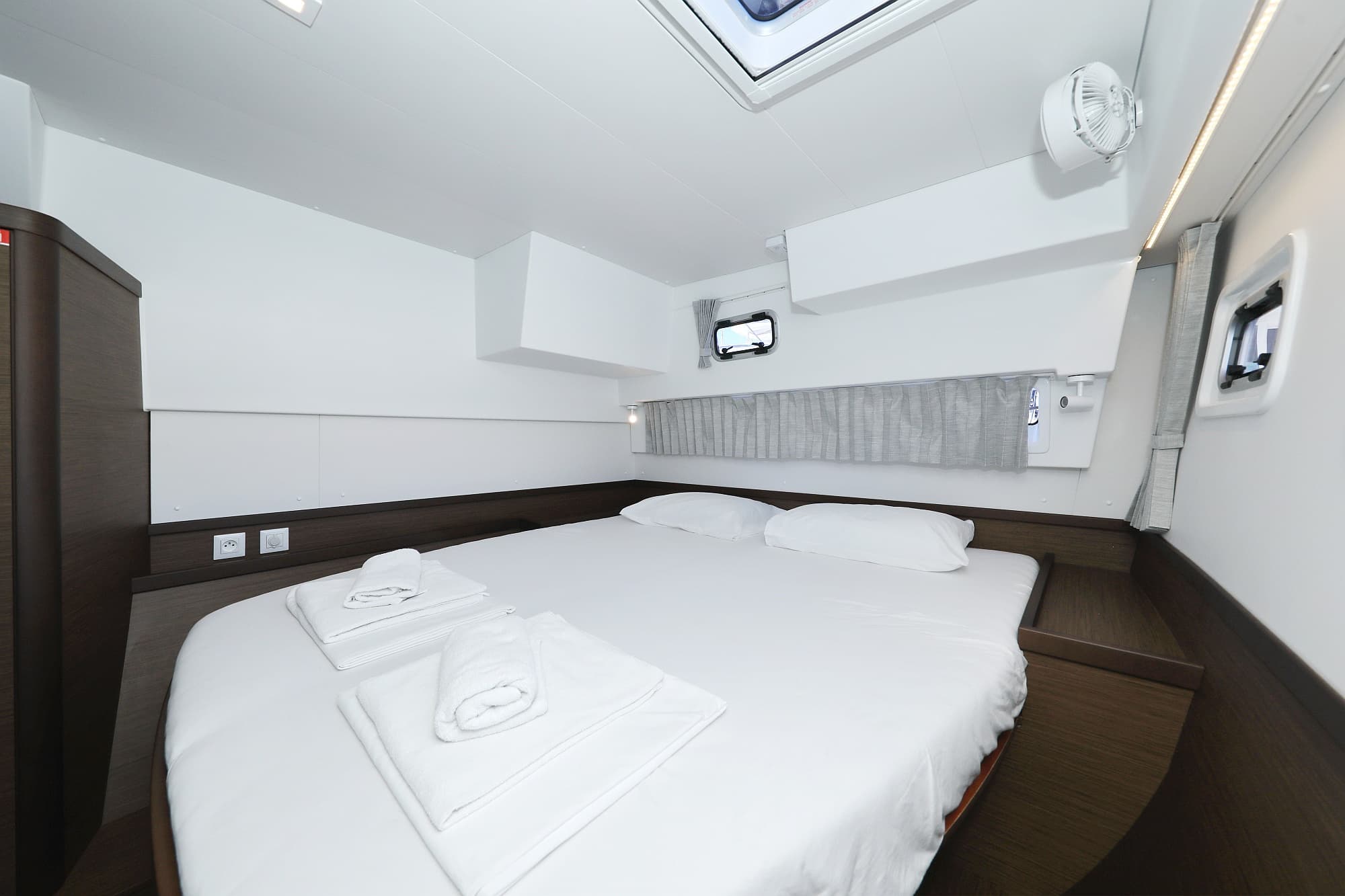 Lagoon 42 - photo 93