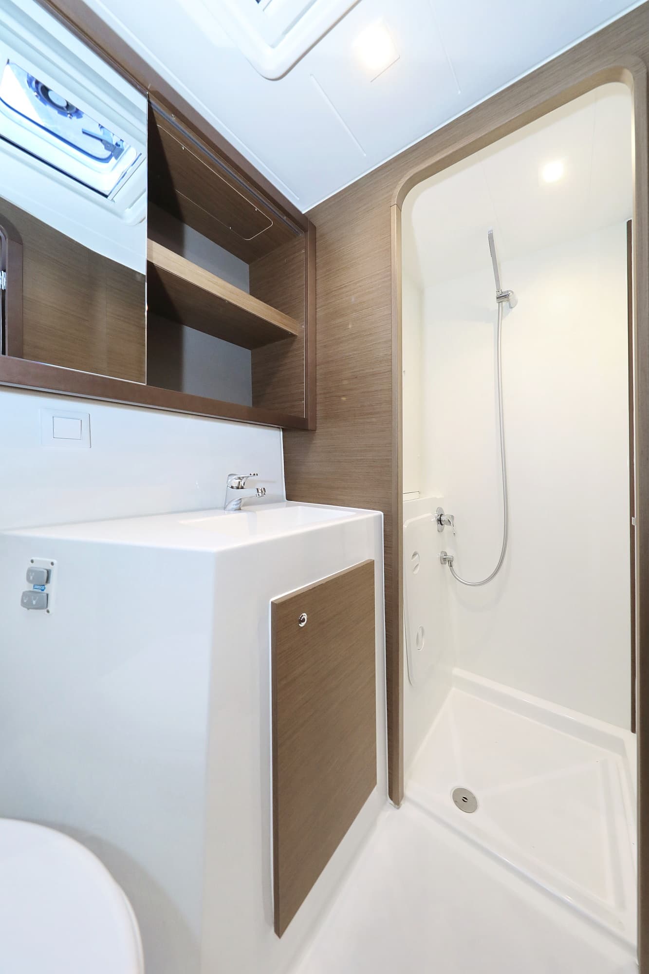 Lagoon 42 - photo 11