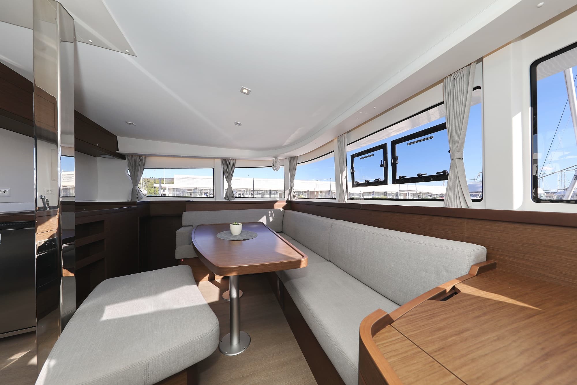 Lagoon 42 - photo 41