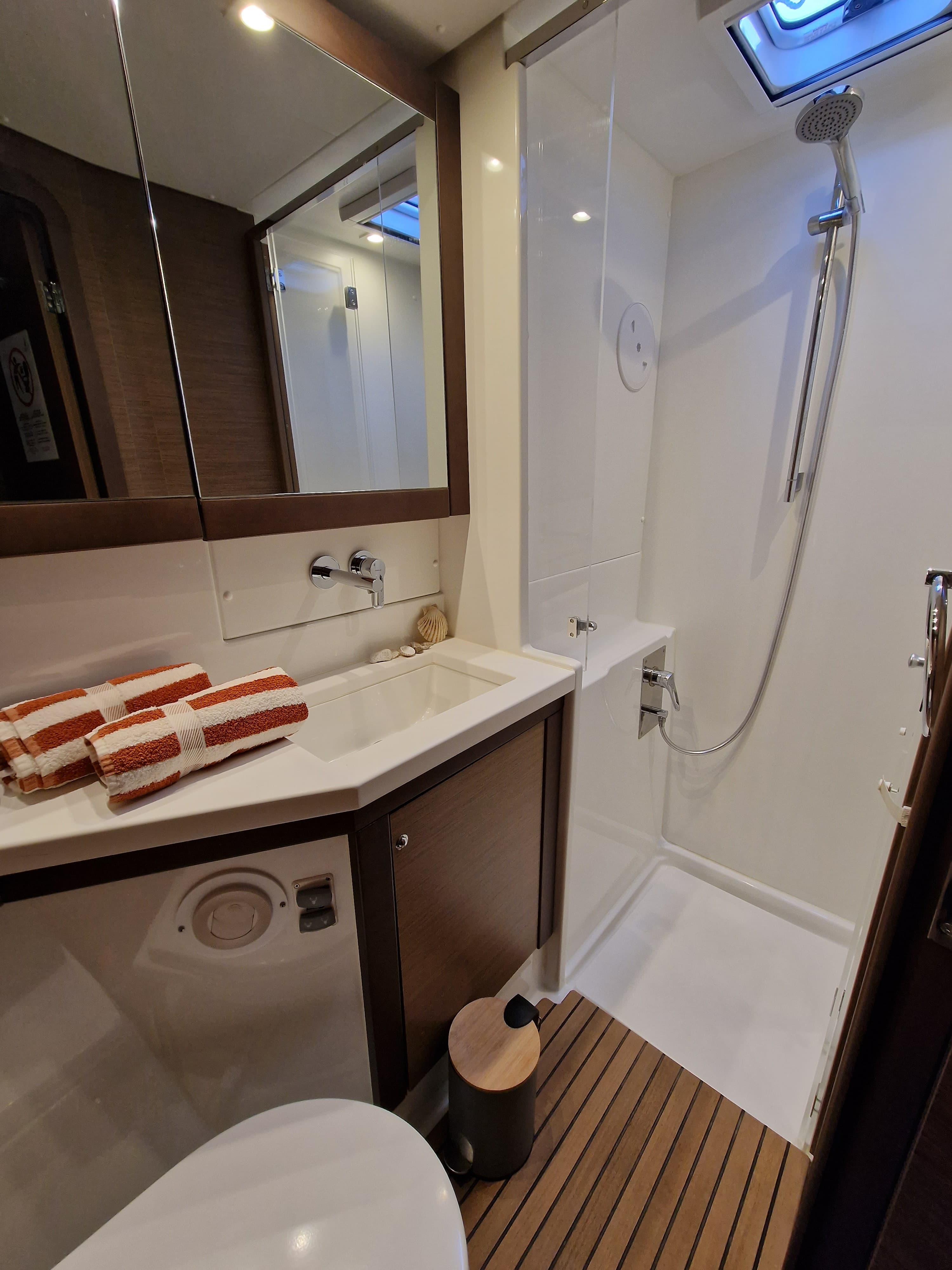 Lagoon 450 Sport - photo 6