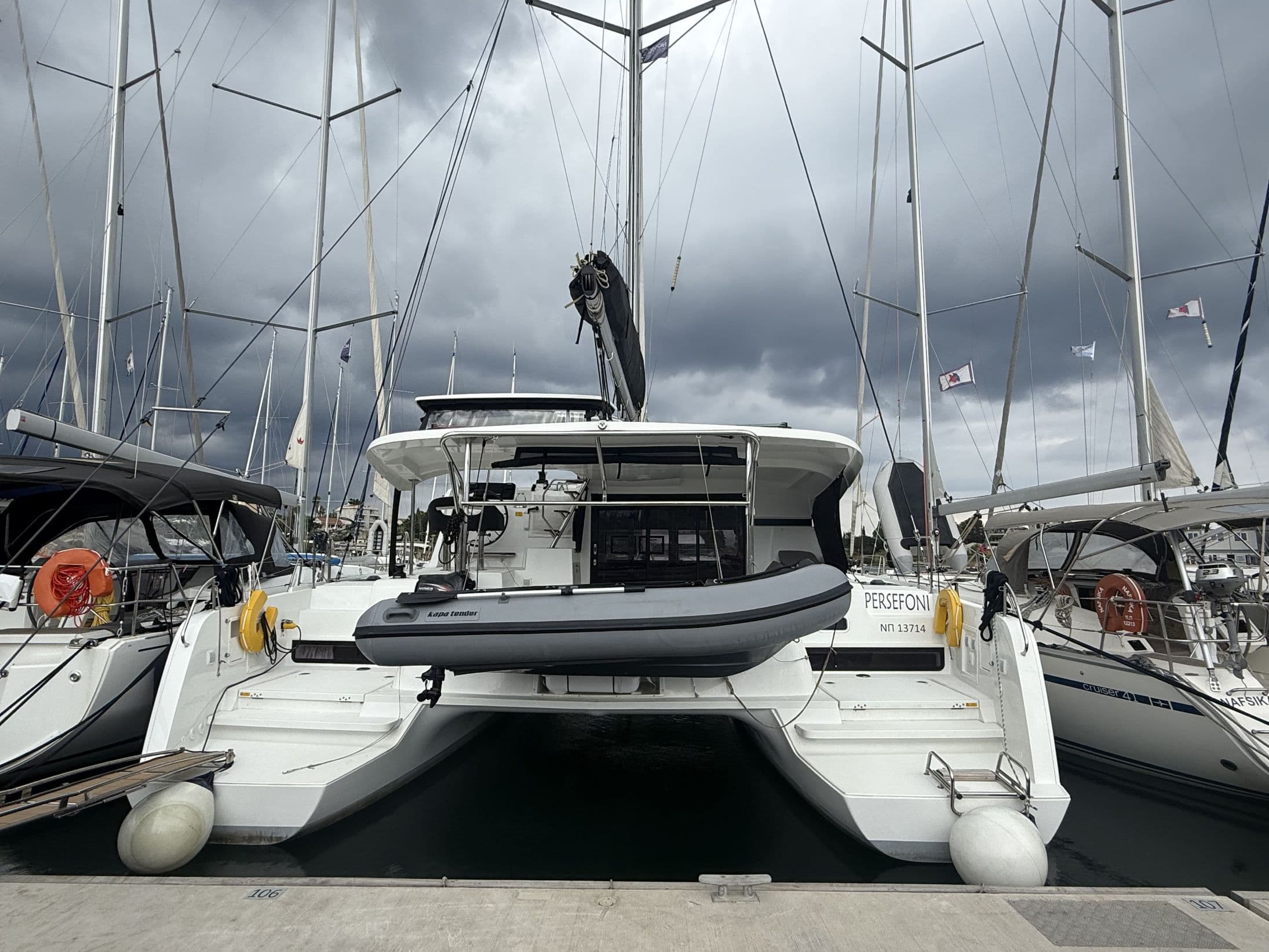 Lagoon 42 - photo 16