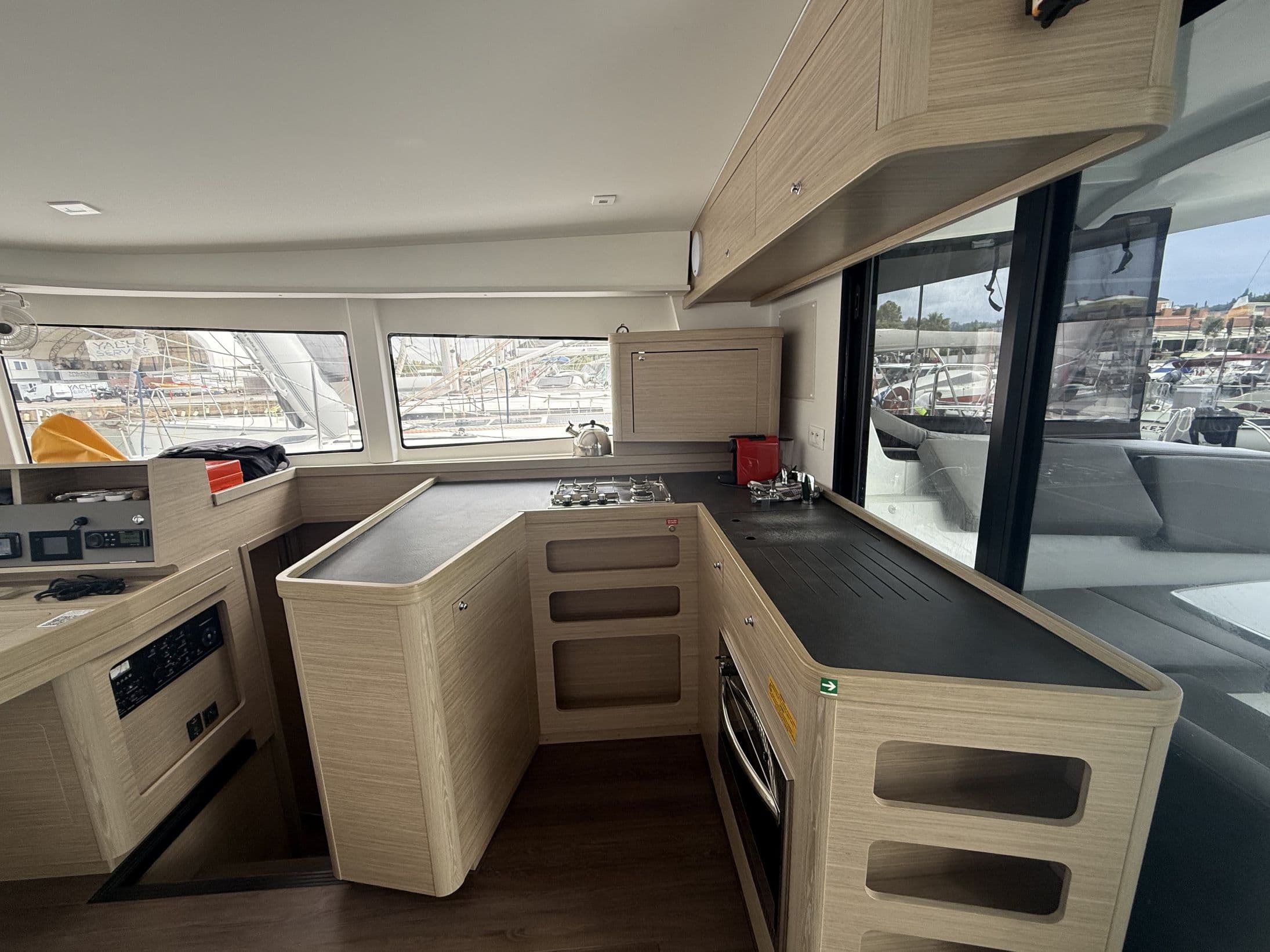 Lagoon 42 - photo 14