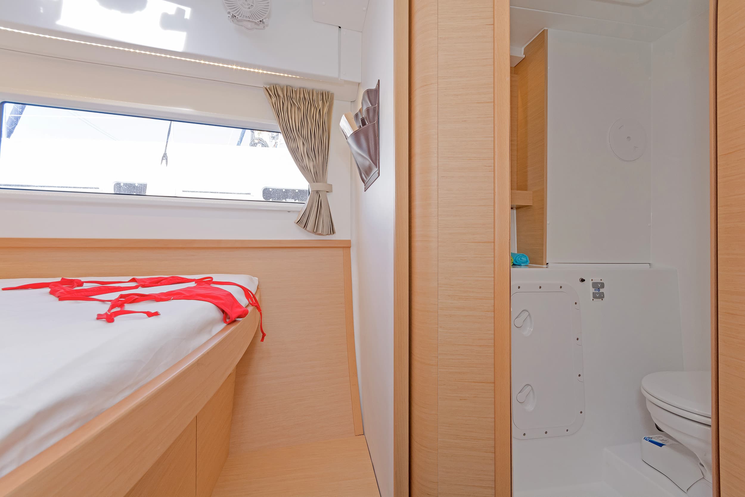 Lagoon 42 - photo 26