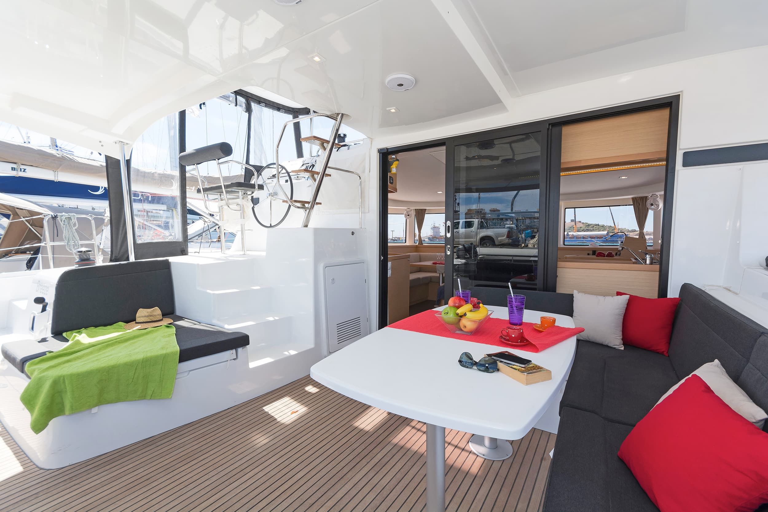 Lagoon 42 - photo 30