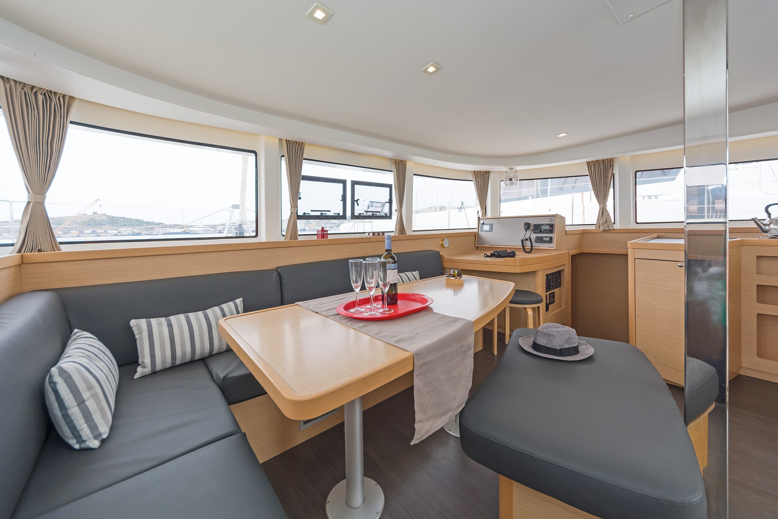 Lagoon 42 - photo 21