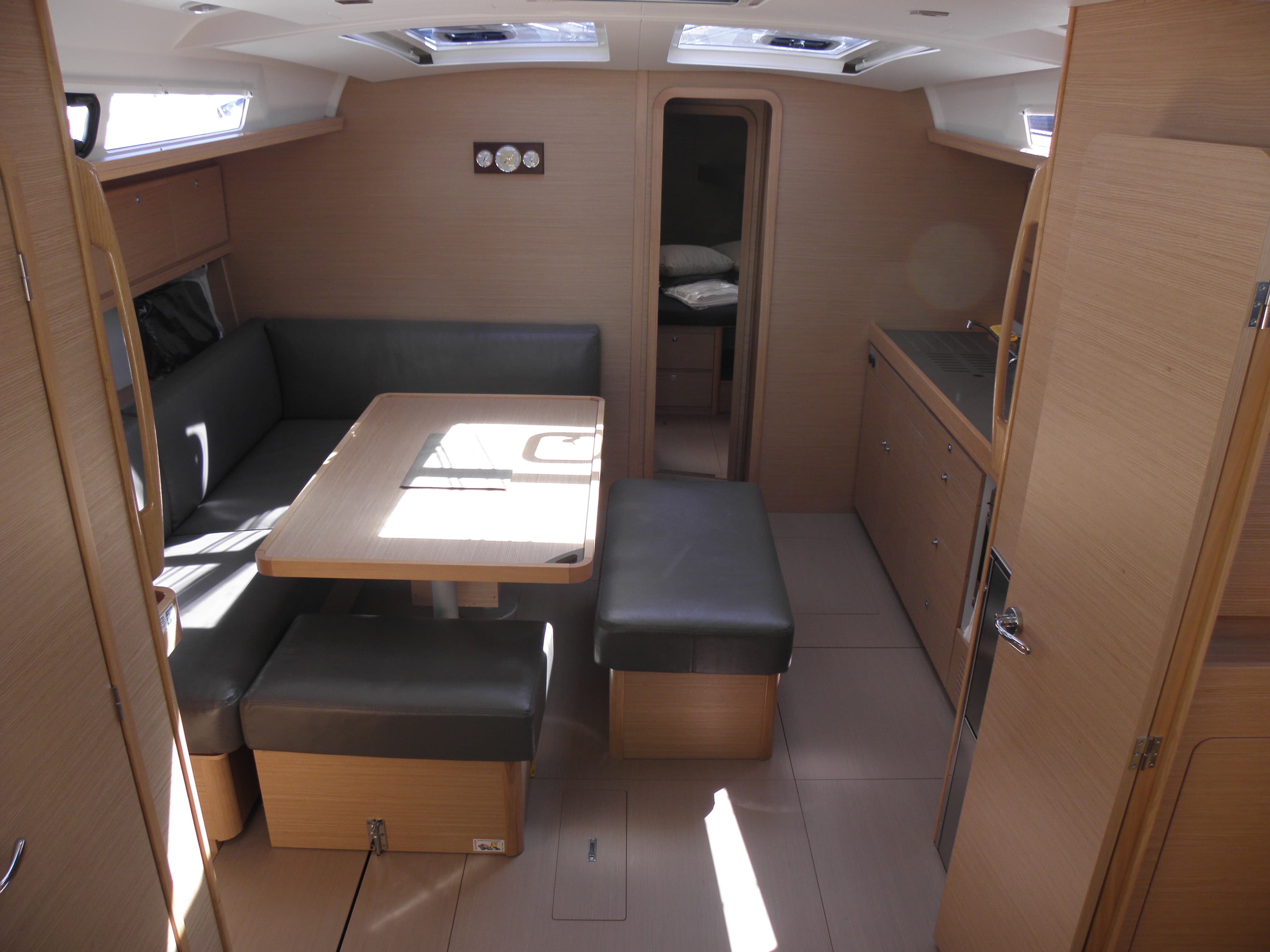 Dufour 460 Grand Large - photo 33