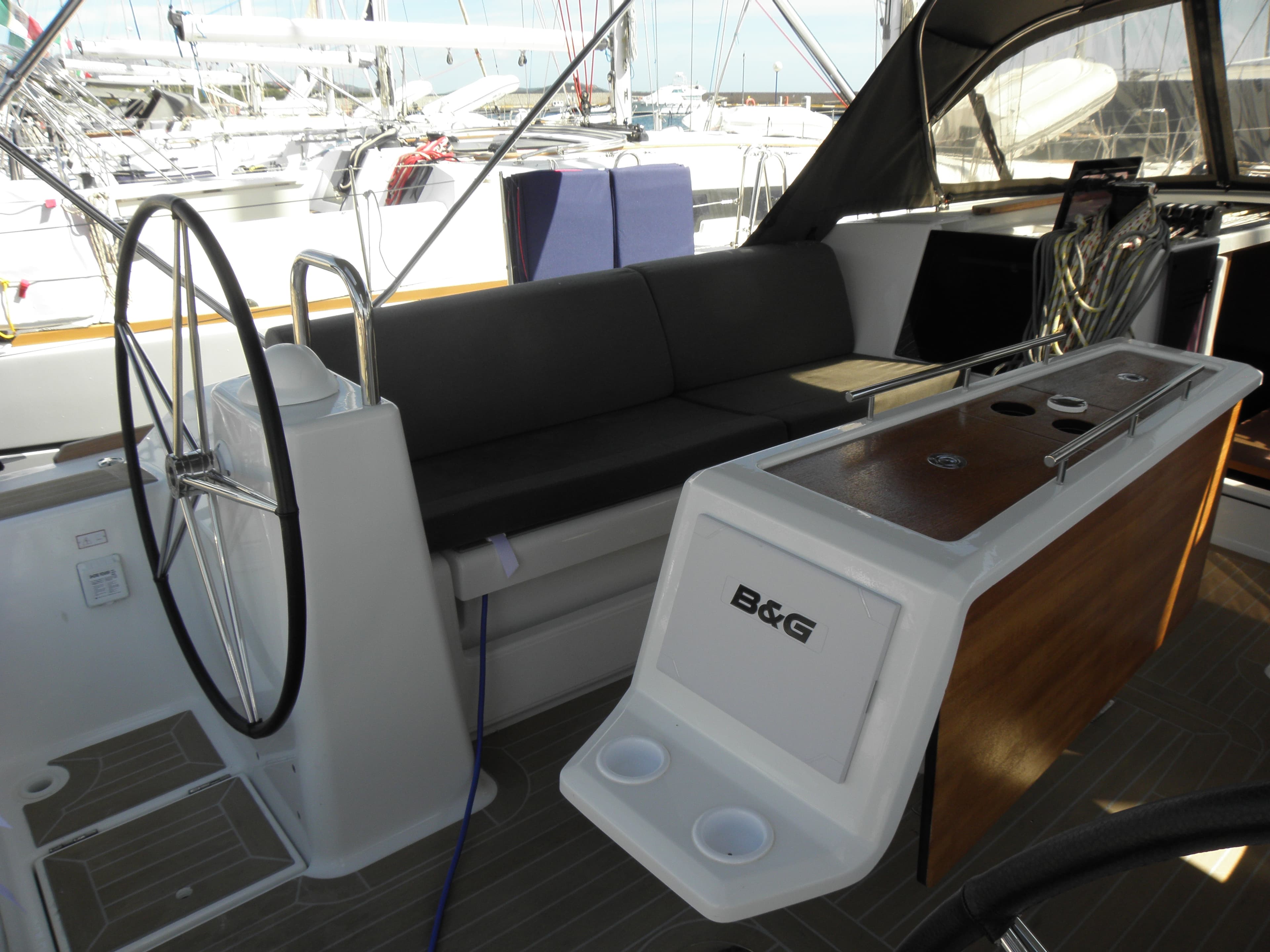 Dufour 460 Grand Large - photo 23