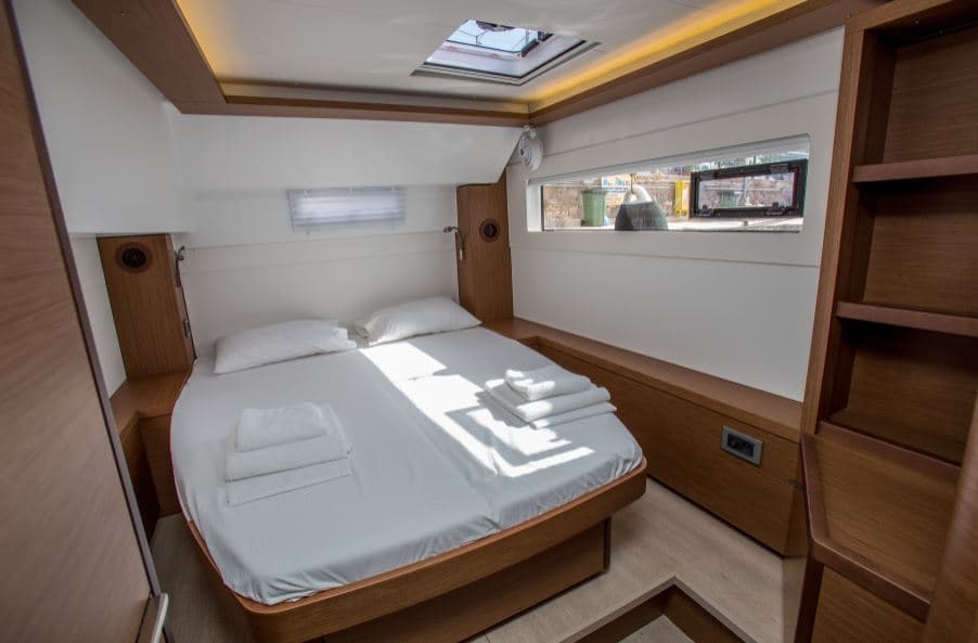 Lagoon 46  - photo 4