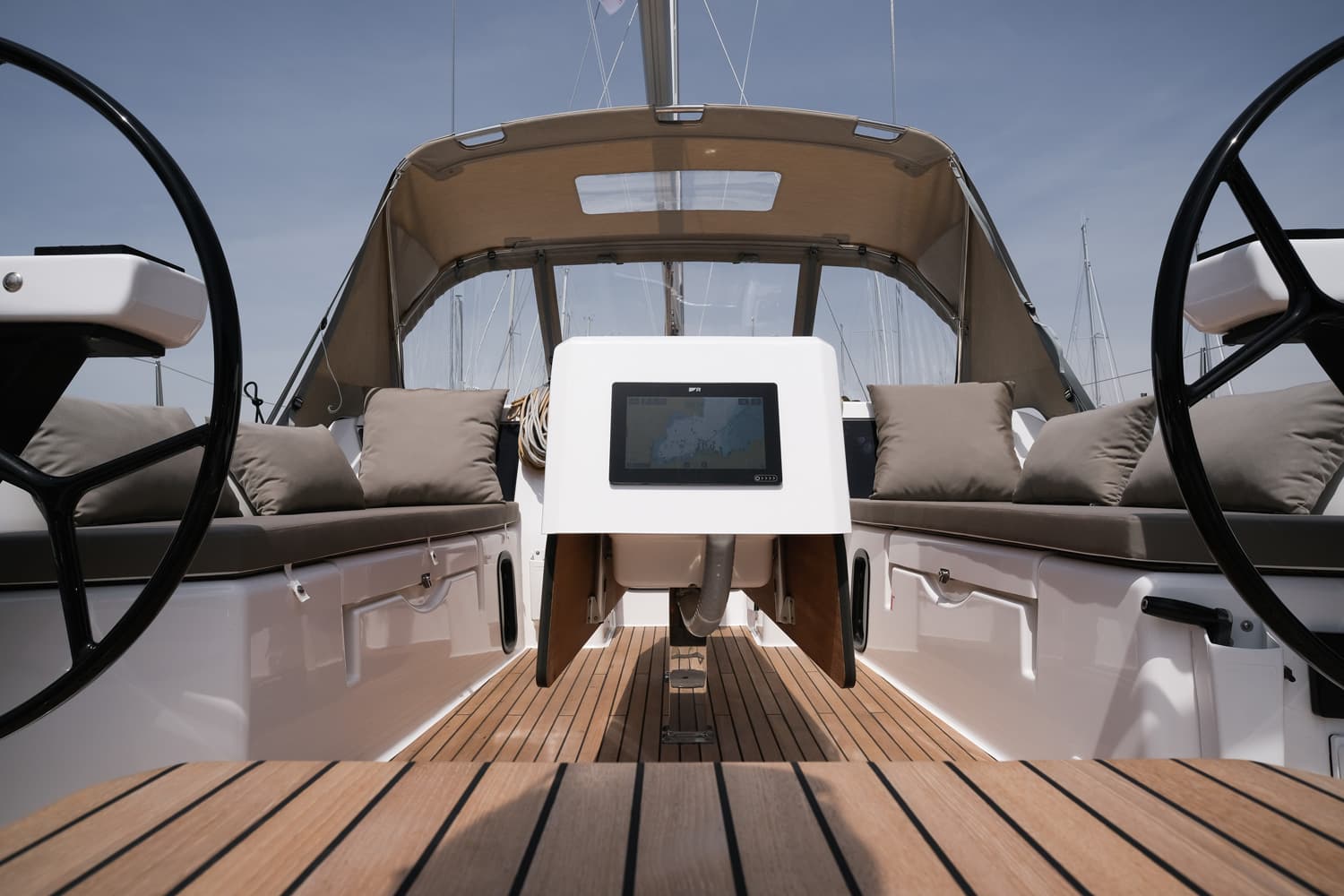 Dufour 390 - photo 18