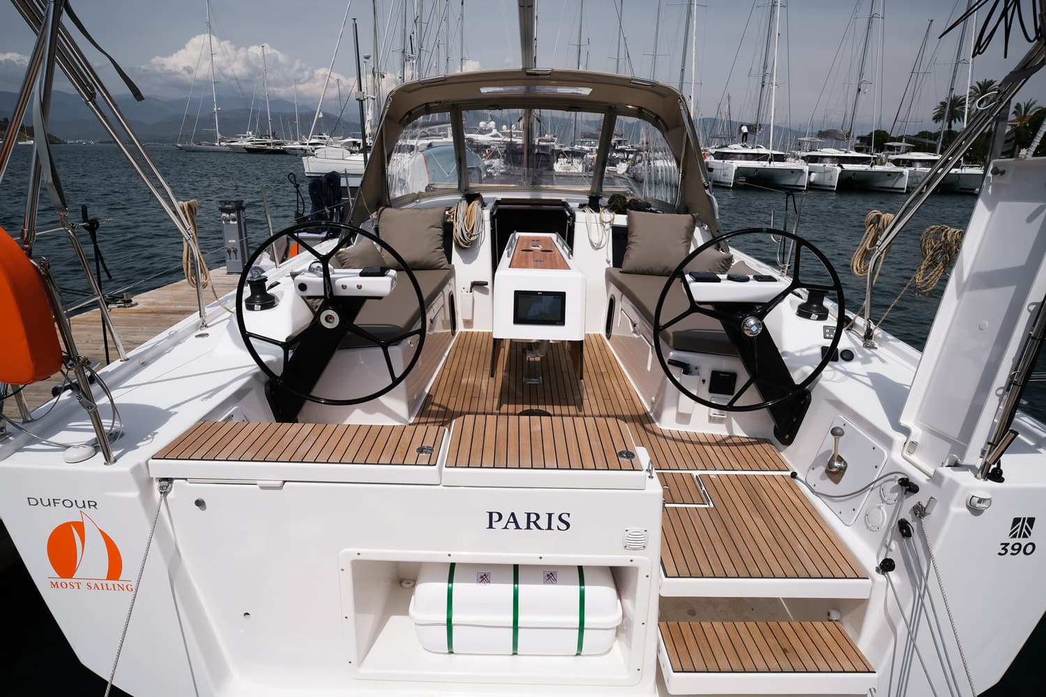 Dufour 390 - photo 20