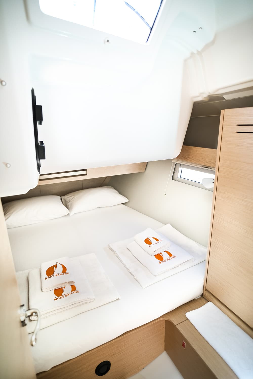 Dufour 390 - photo 30