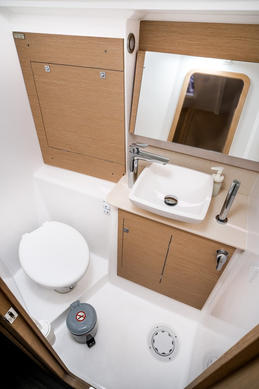 Dufour 390 - photo 31