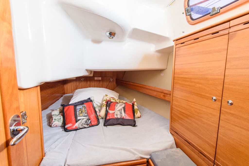 Bavaria 37 Cruiser - photo 4