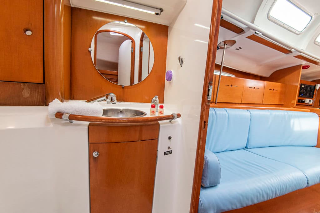 First 40.7 - photo 9