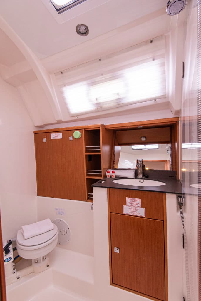 Bavaria Cruiser 41 - photo 14