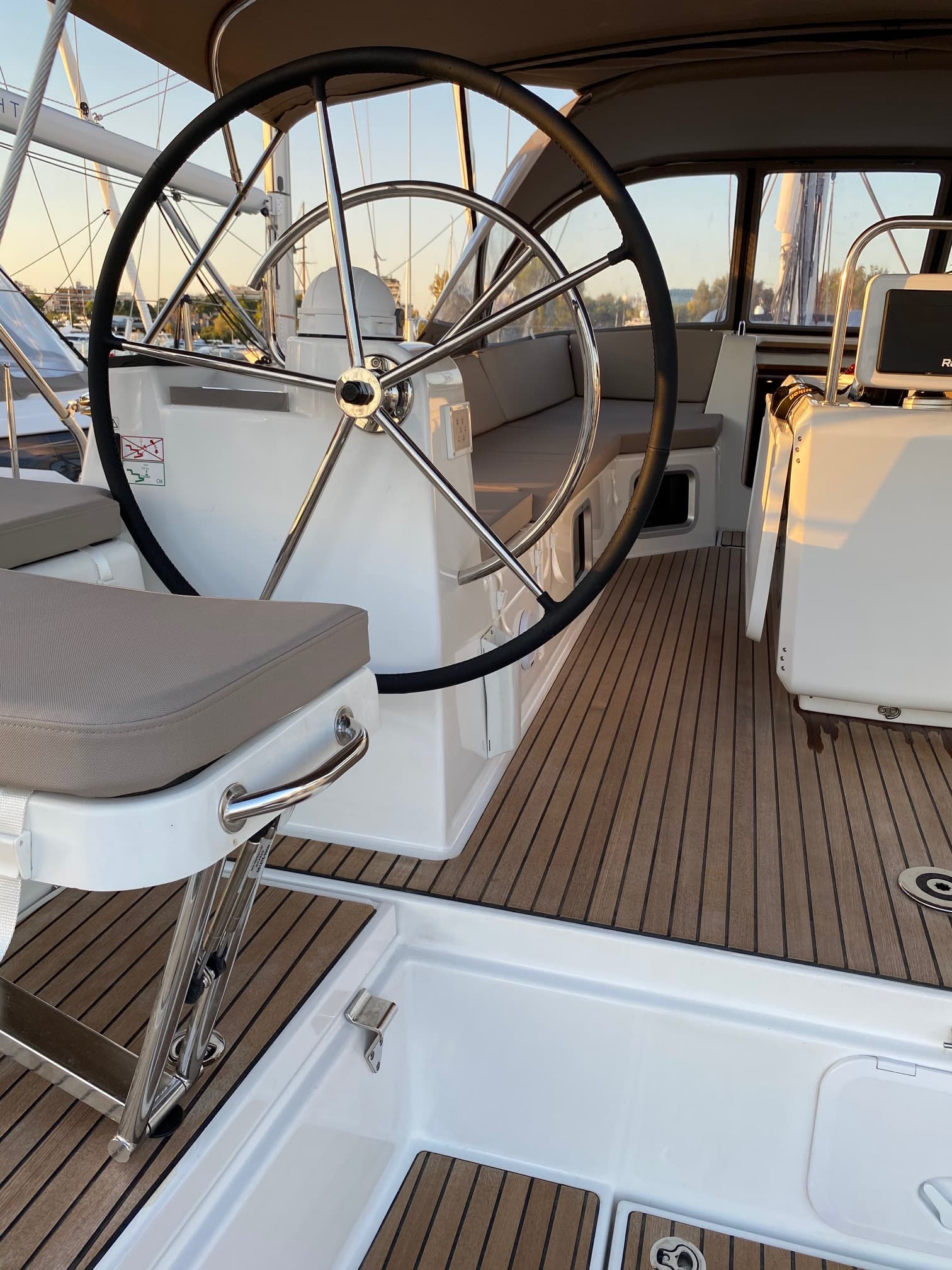 Jeanneau 54 - photo 4