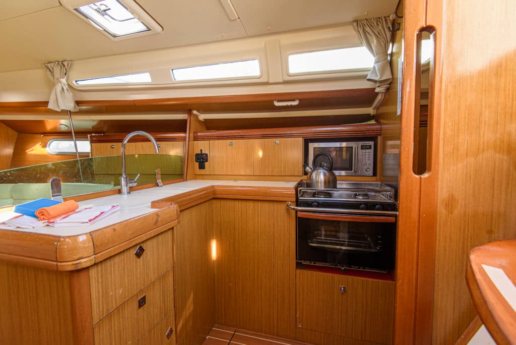 Sun Odyssey 42 i - photo 7