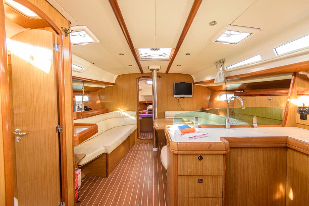 Sun Odyssey 42 i - photo 8