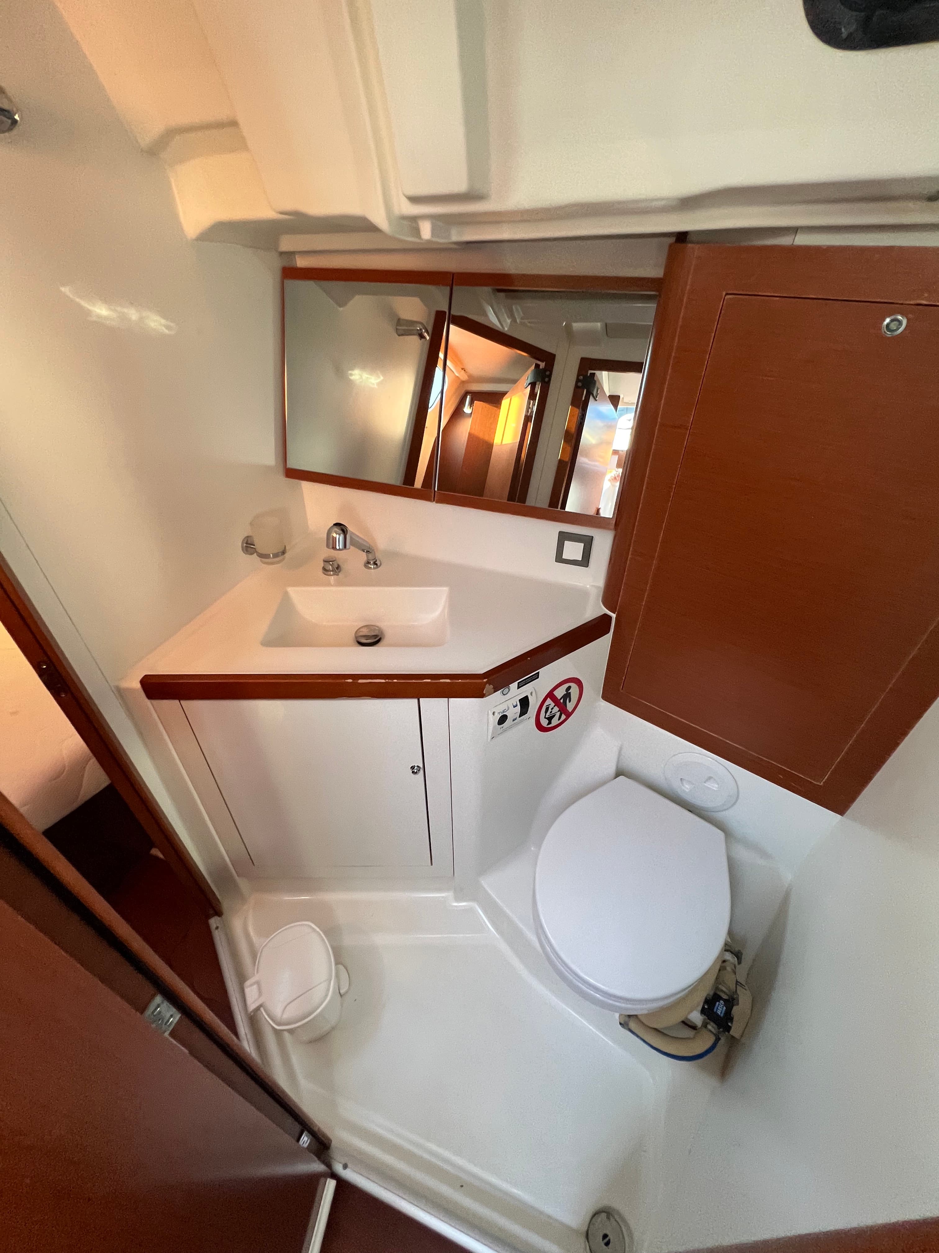 Oceanis 46.1 - photo 24