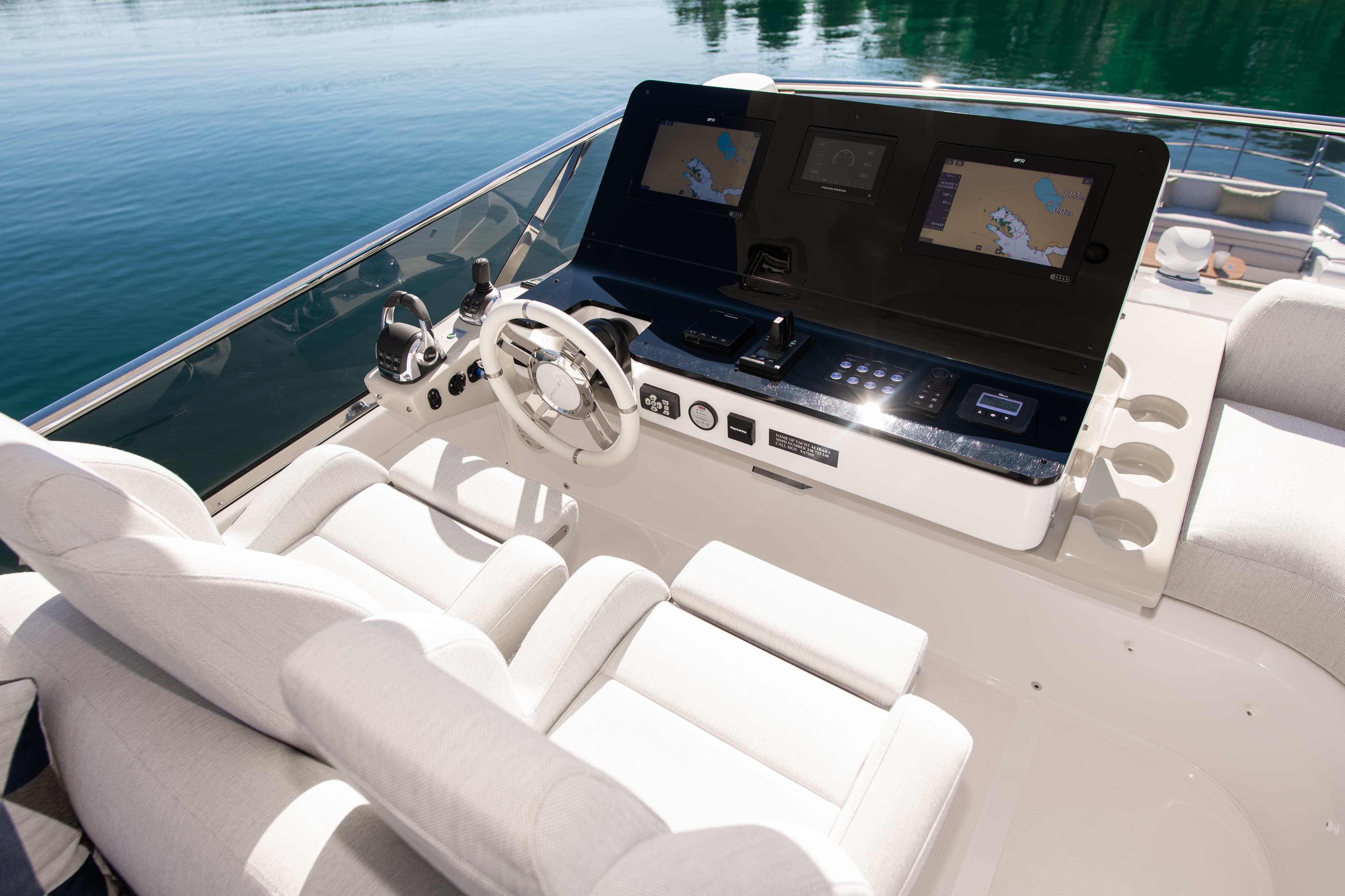 Azimut 60 - photo 15