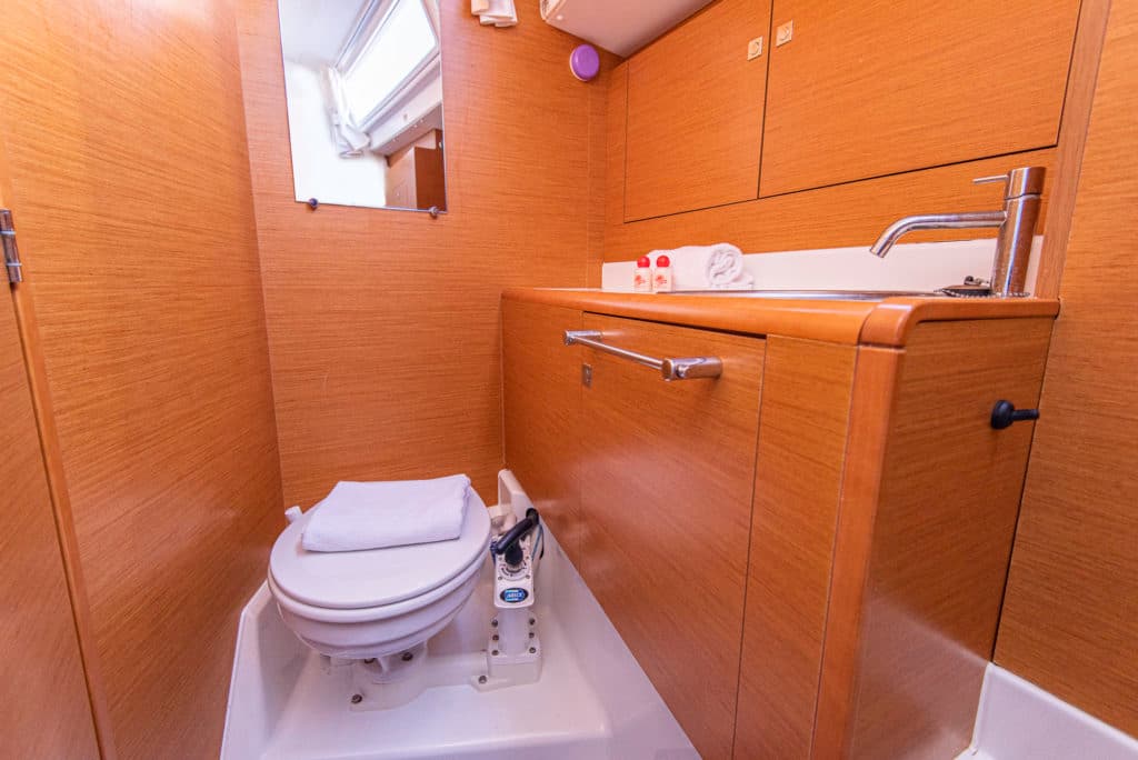 Sun Odyssey 439 - photo 11