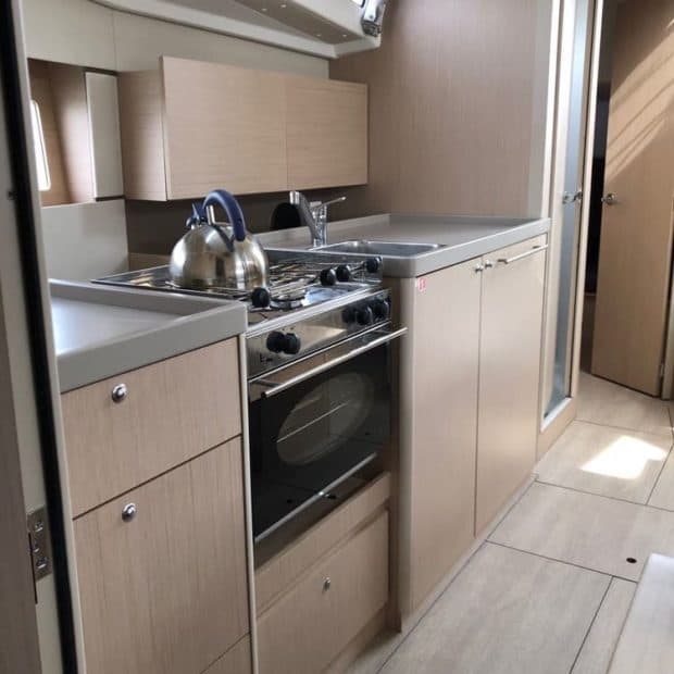 Oceanis 38.1 - photo 4