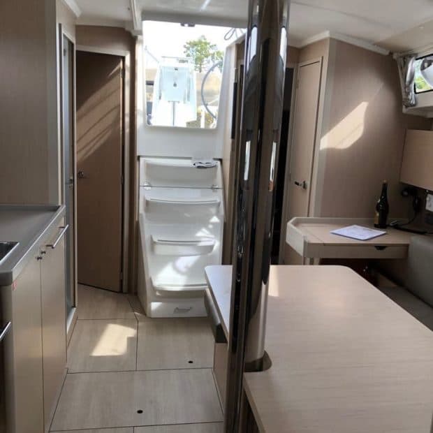 Oceanis 38.1 - photo 5