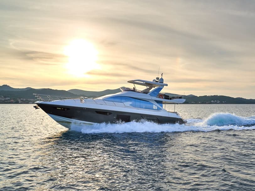 Azimut 72 - photo